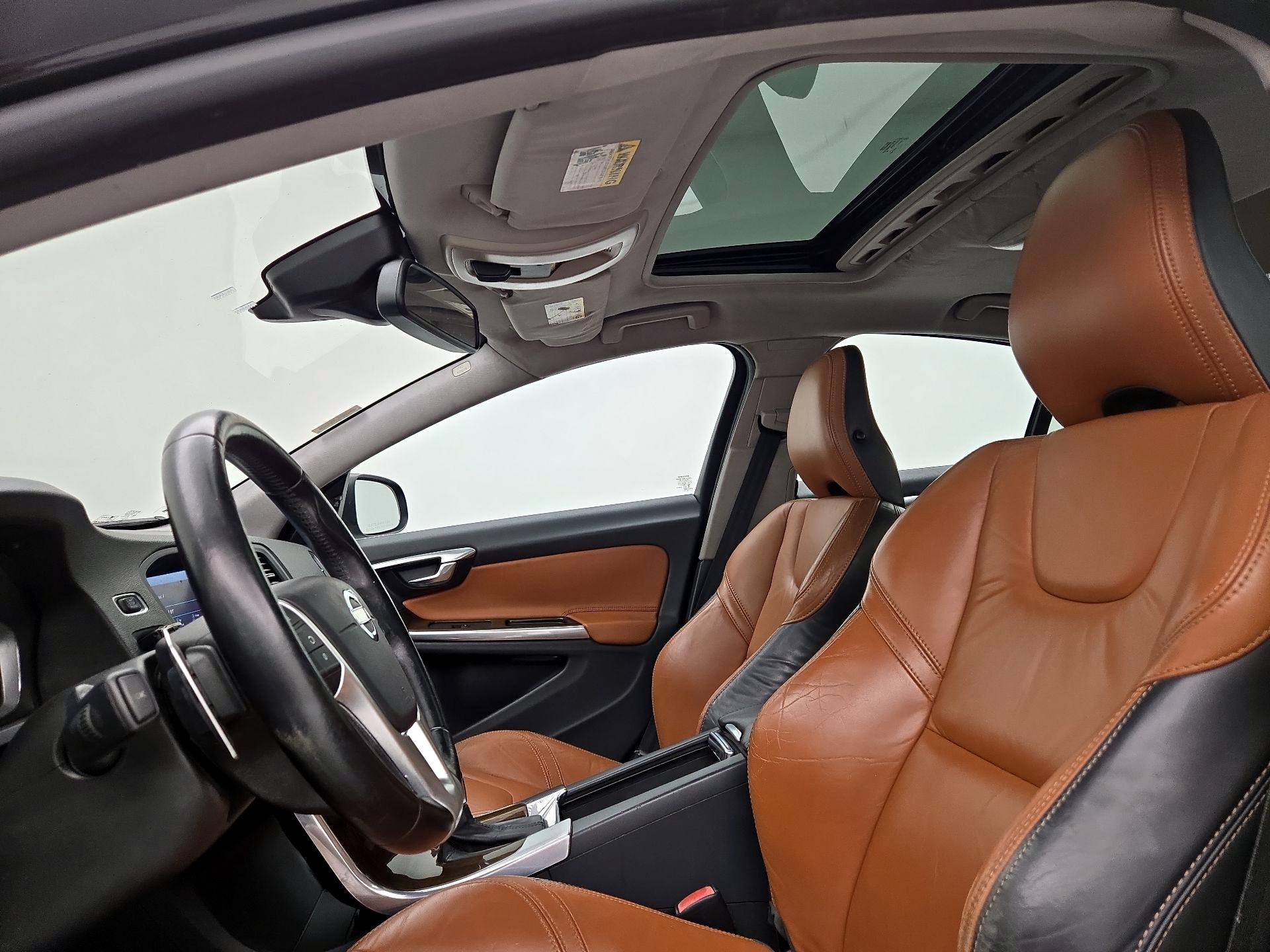 Thumbnail: 2014 Volvo S60 - 19