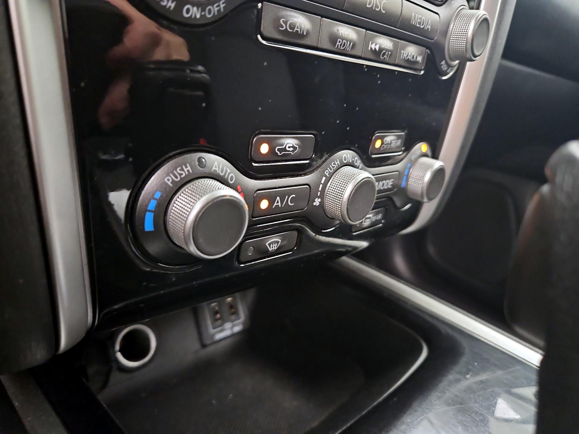 Thumbnail: 2018 Nissan Pathfinder - 16