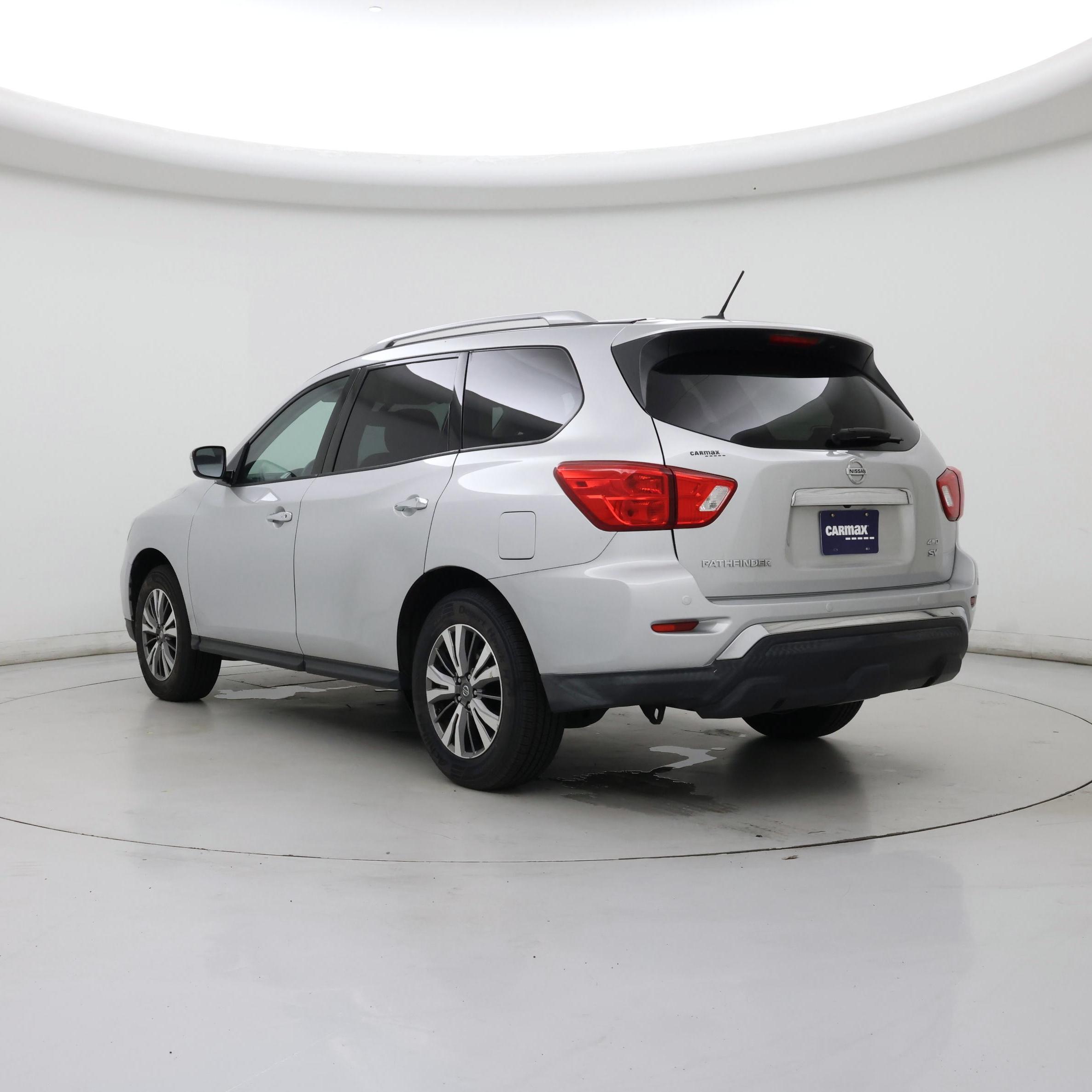 Thumbnail: 2018 Nissan Pathfinder - 2
