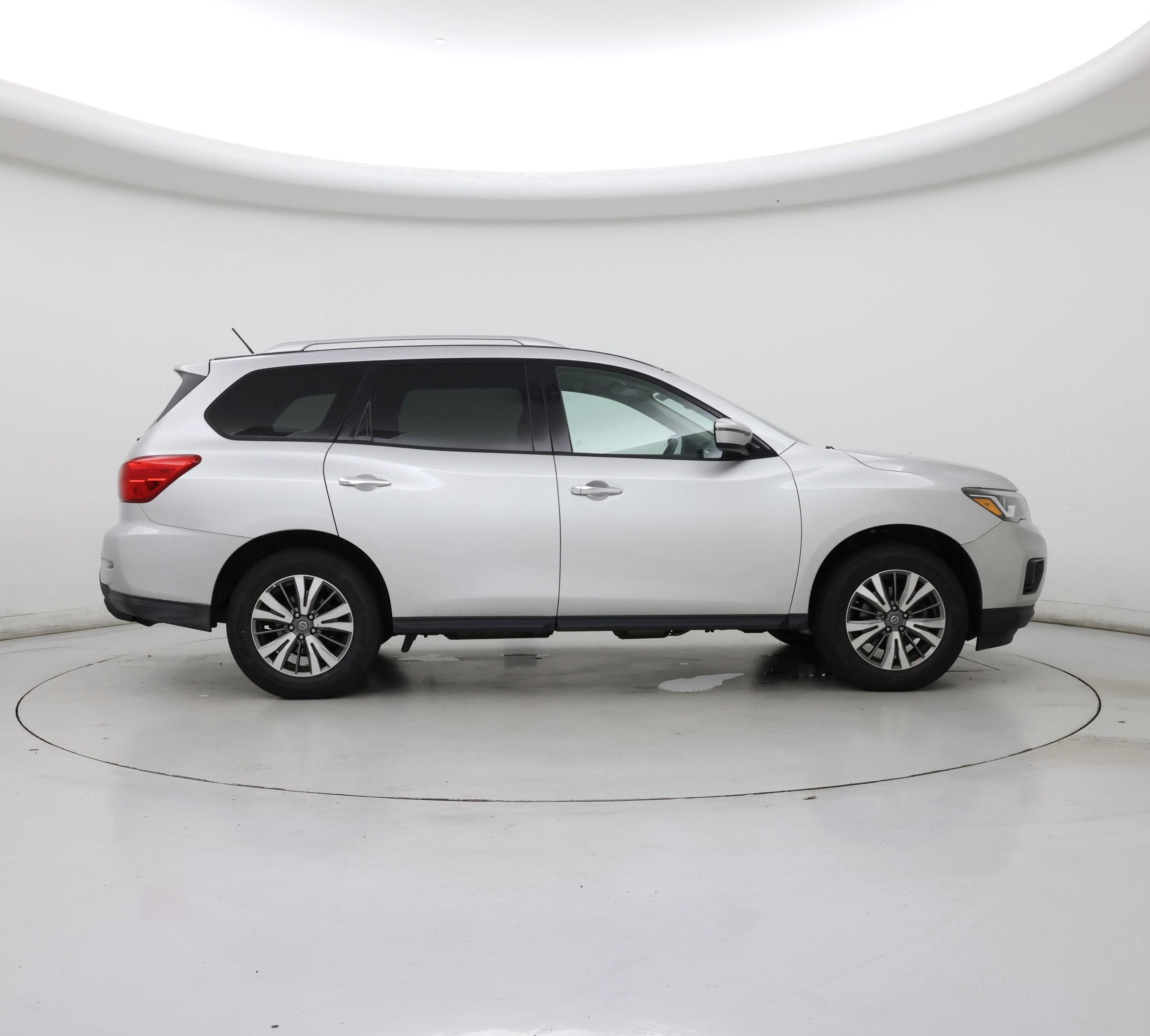 Thumbnail: 2018 Nissan Pathfinder - 7