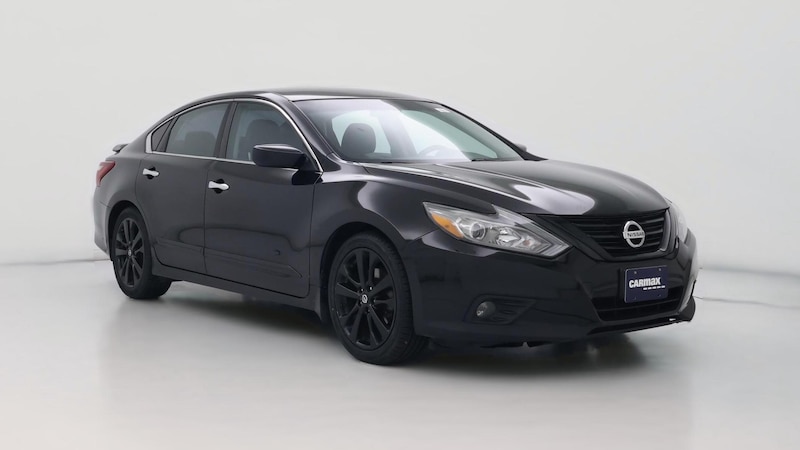 2018 Nissan Altima SR Hero Image