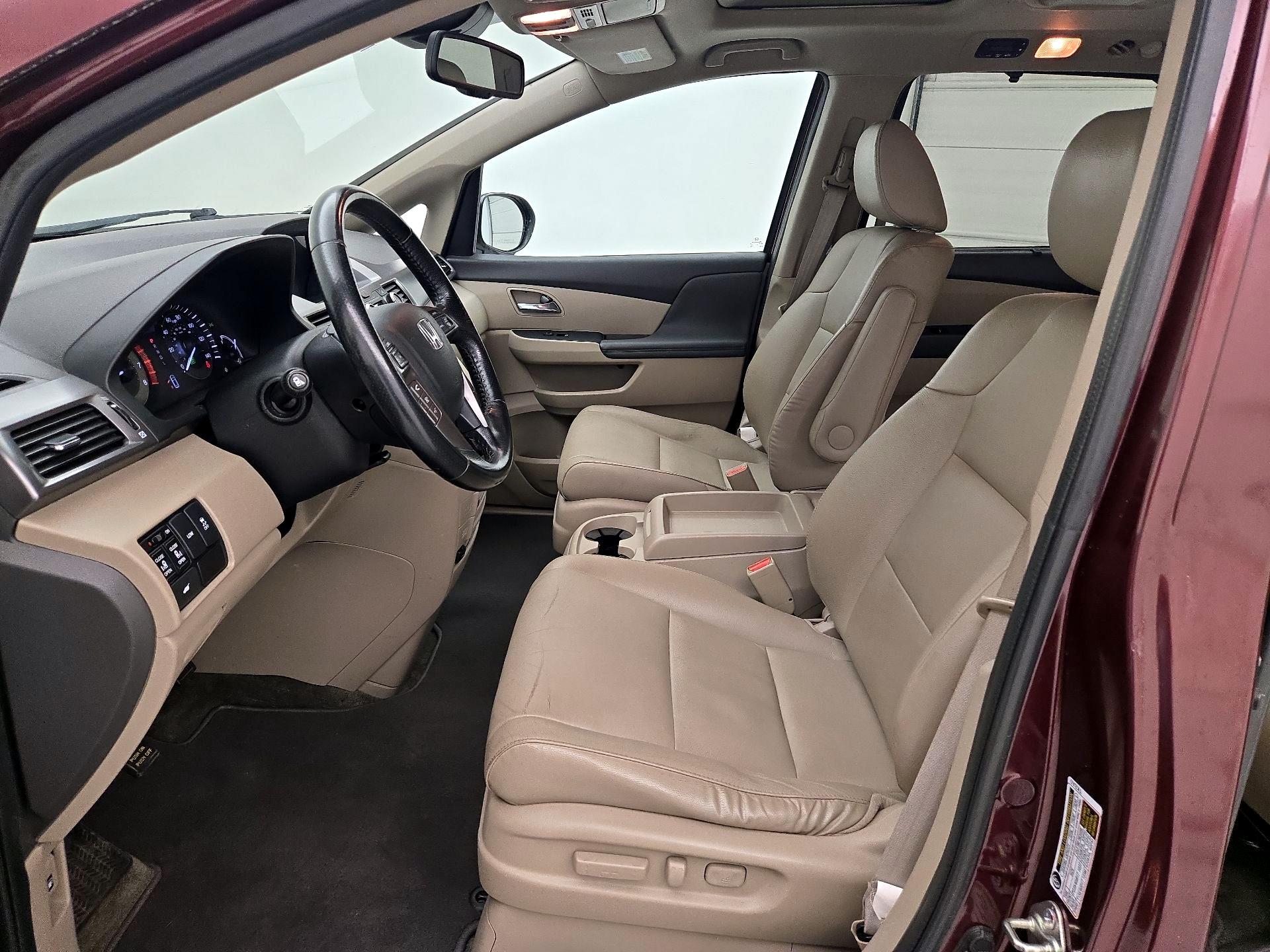Thumbnail: 2014 Honda Odyssey - 11