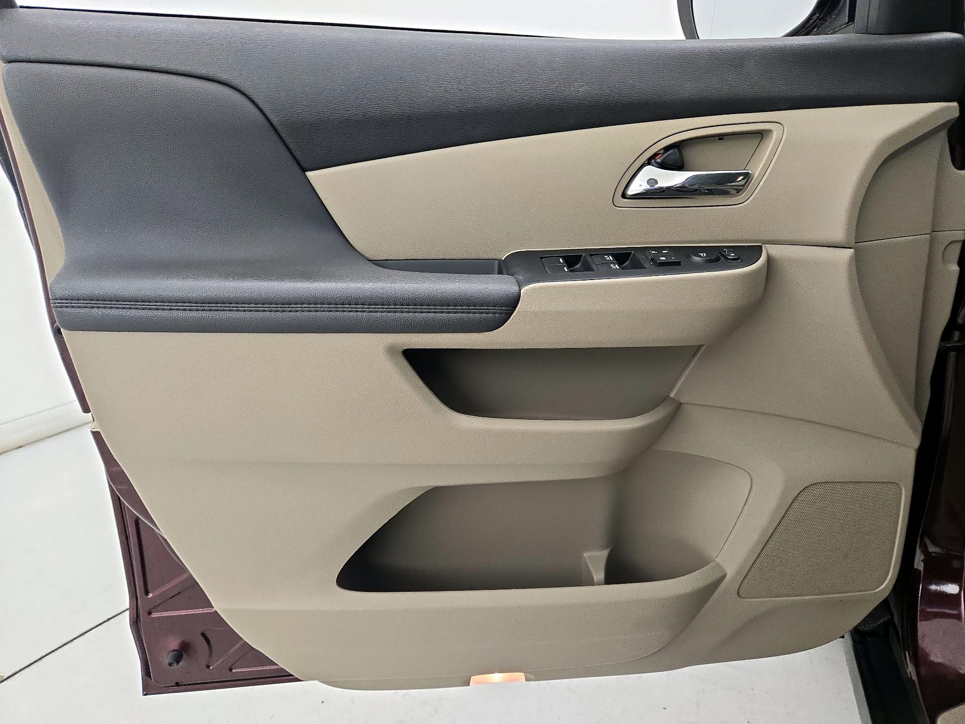 Thumbnail: 2014 Honda Odyssey - 12