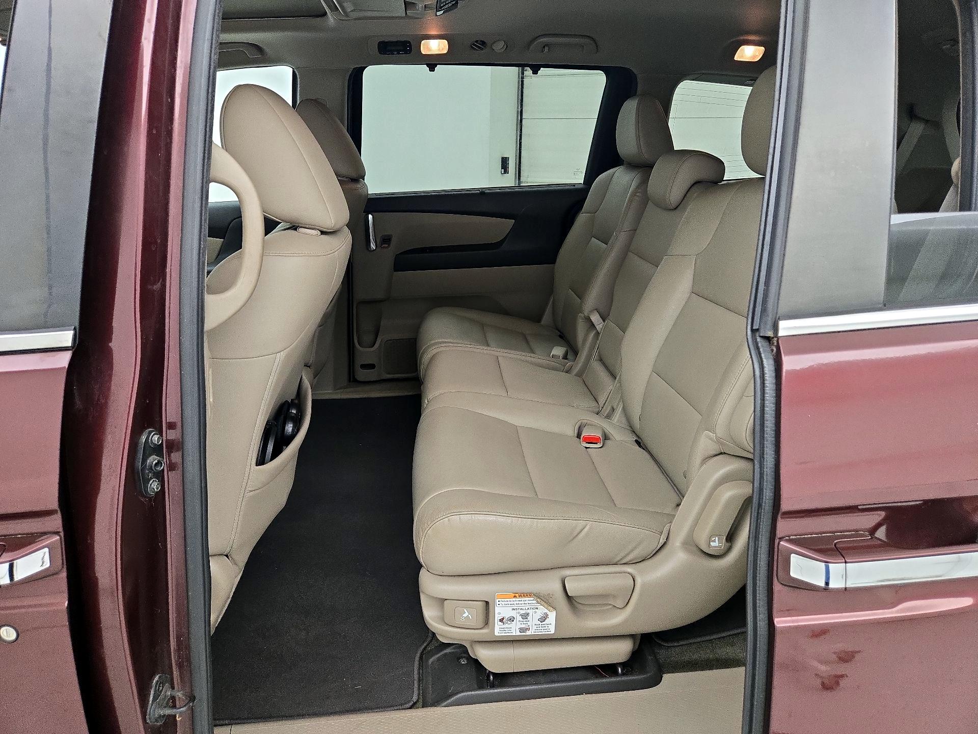 Thumbnail: 2014 Honda Odyssey - 20