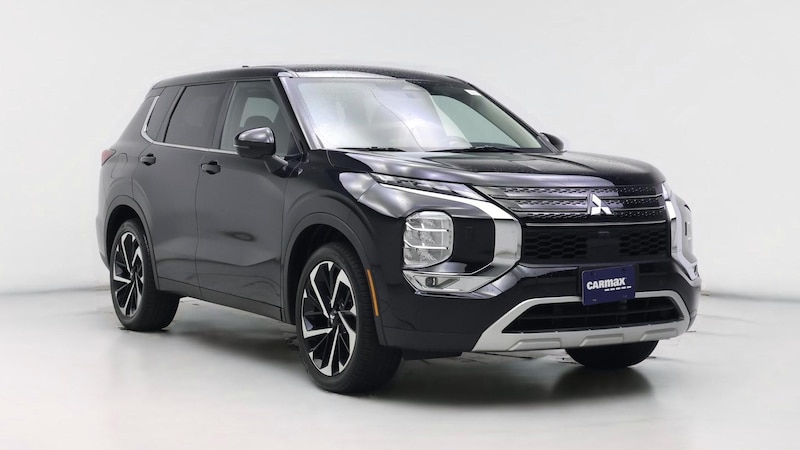 2022 Mitsubishi Outlander SE Hero Image