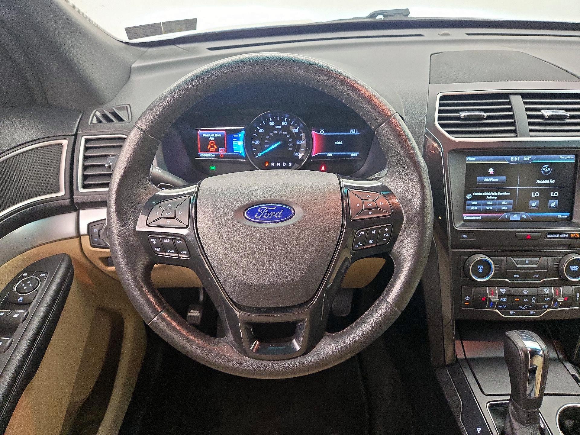 Thumbnail: 2016 Ford Explorer - 10