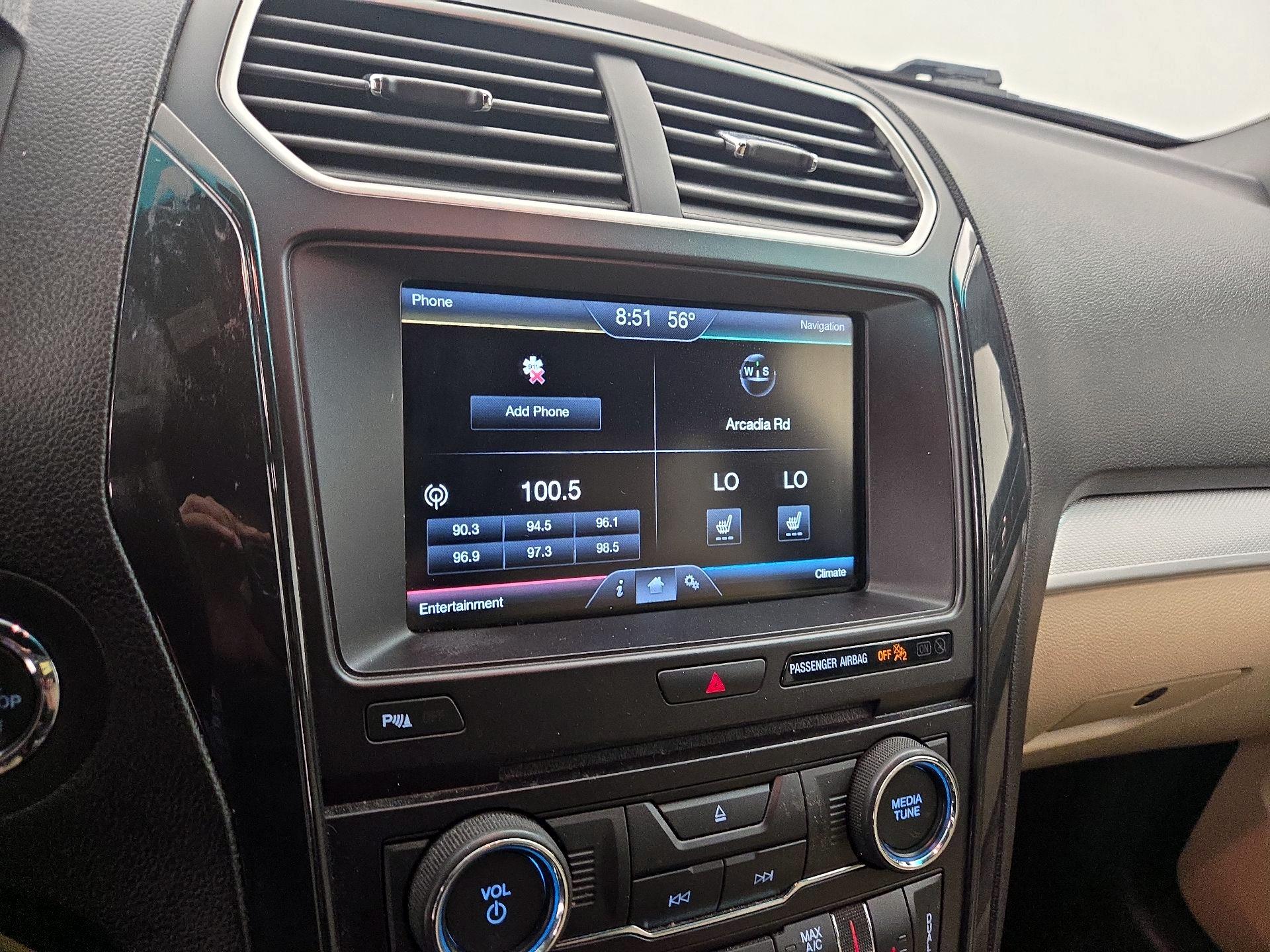 Thumbnail: 2016 Ford Explorer - 15