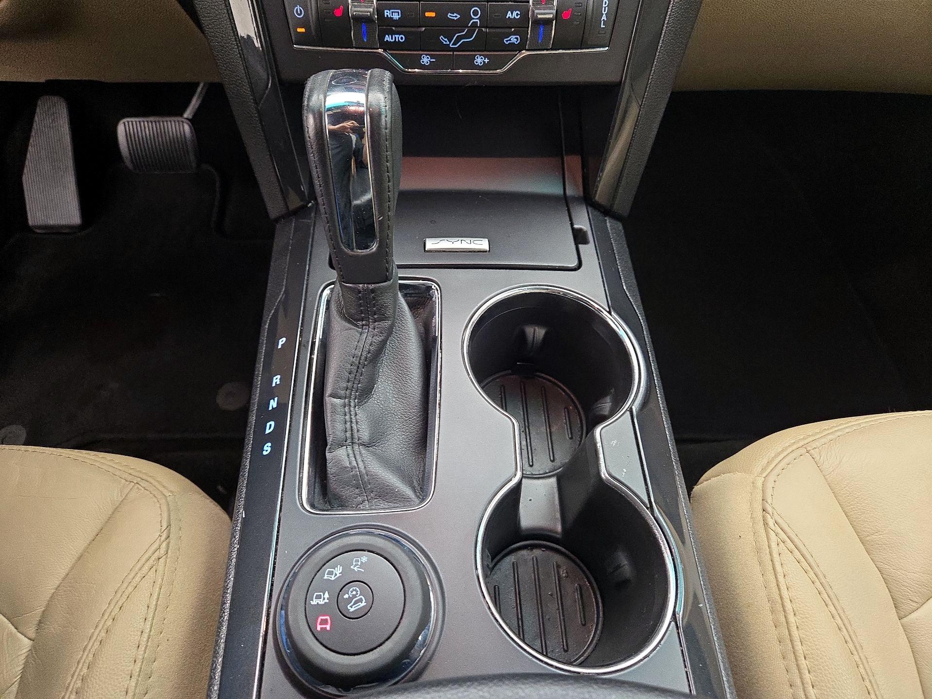 Thumbnail: 2016 Ford Explorer - 17
