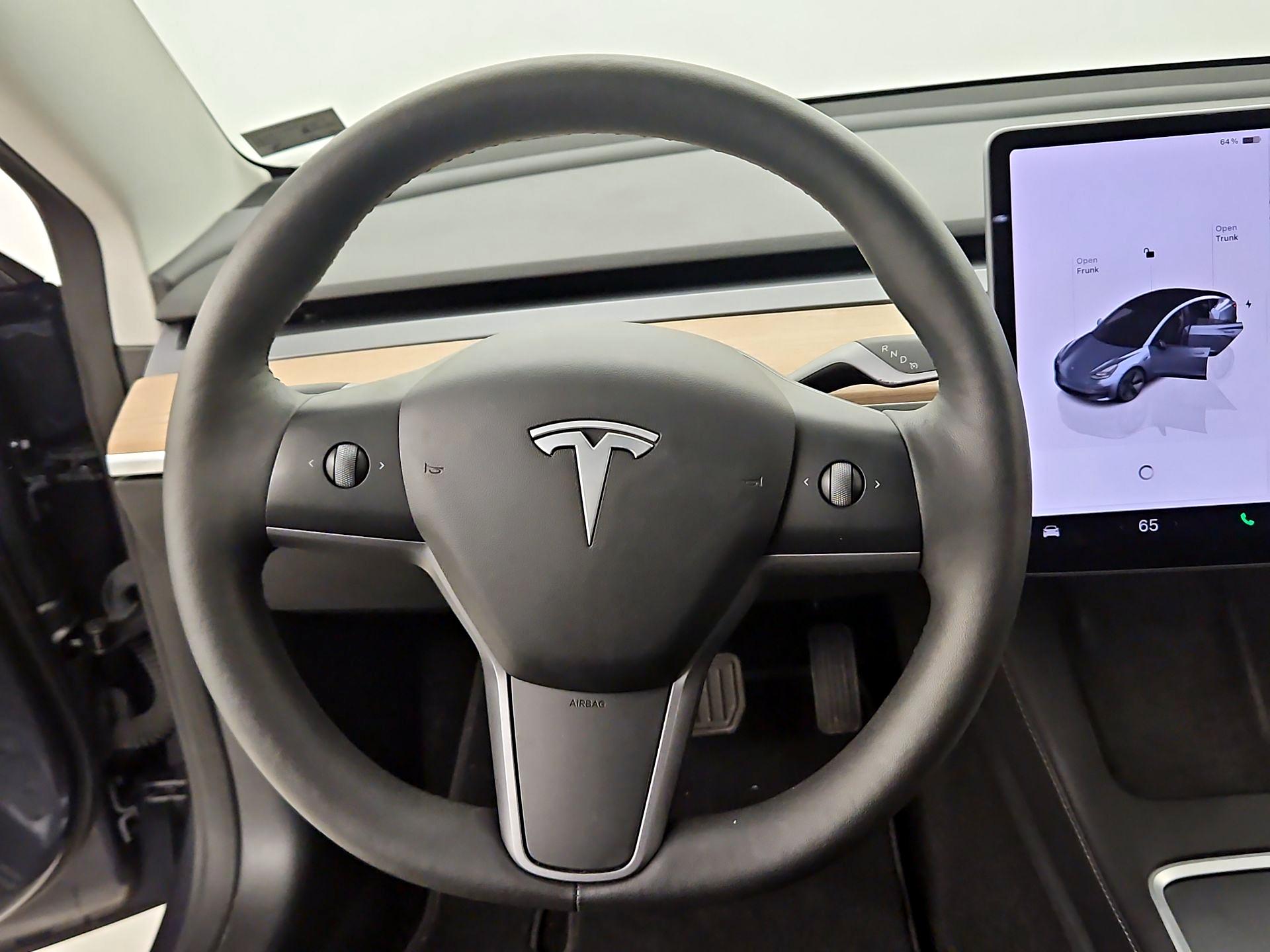 Thumbnail: 2022 Tesla Model 3 - 10