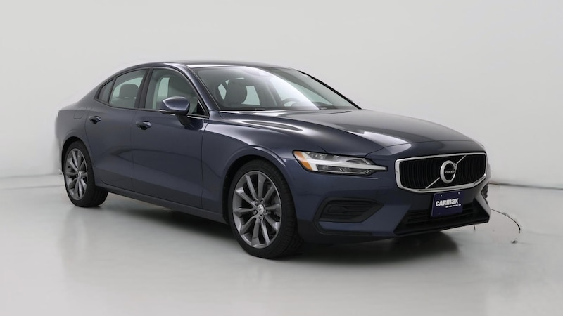 2019 Volvo S60 T6 Momentum Hero Image