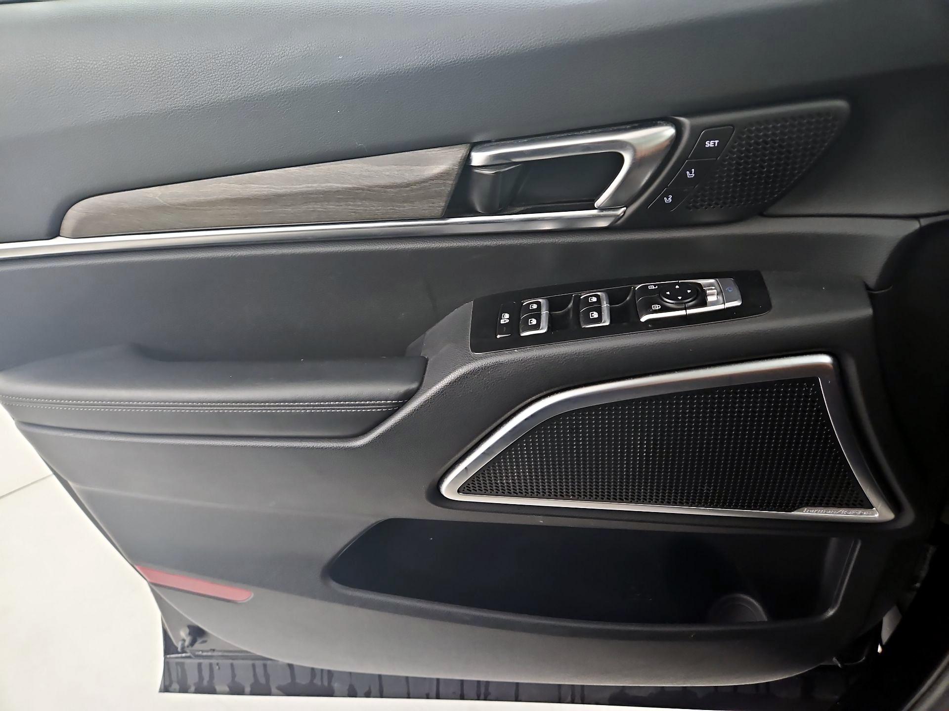 Thumbnail: 2021 Kia Telluride - 12