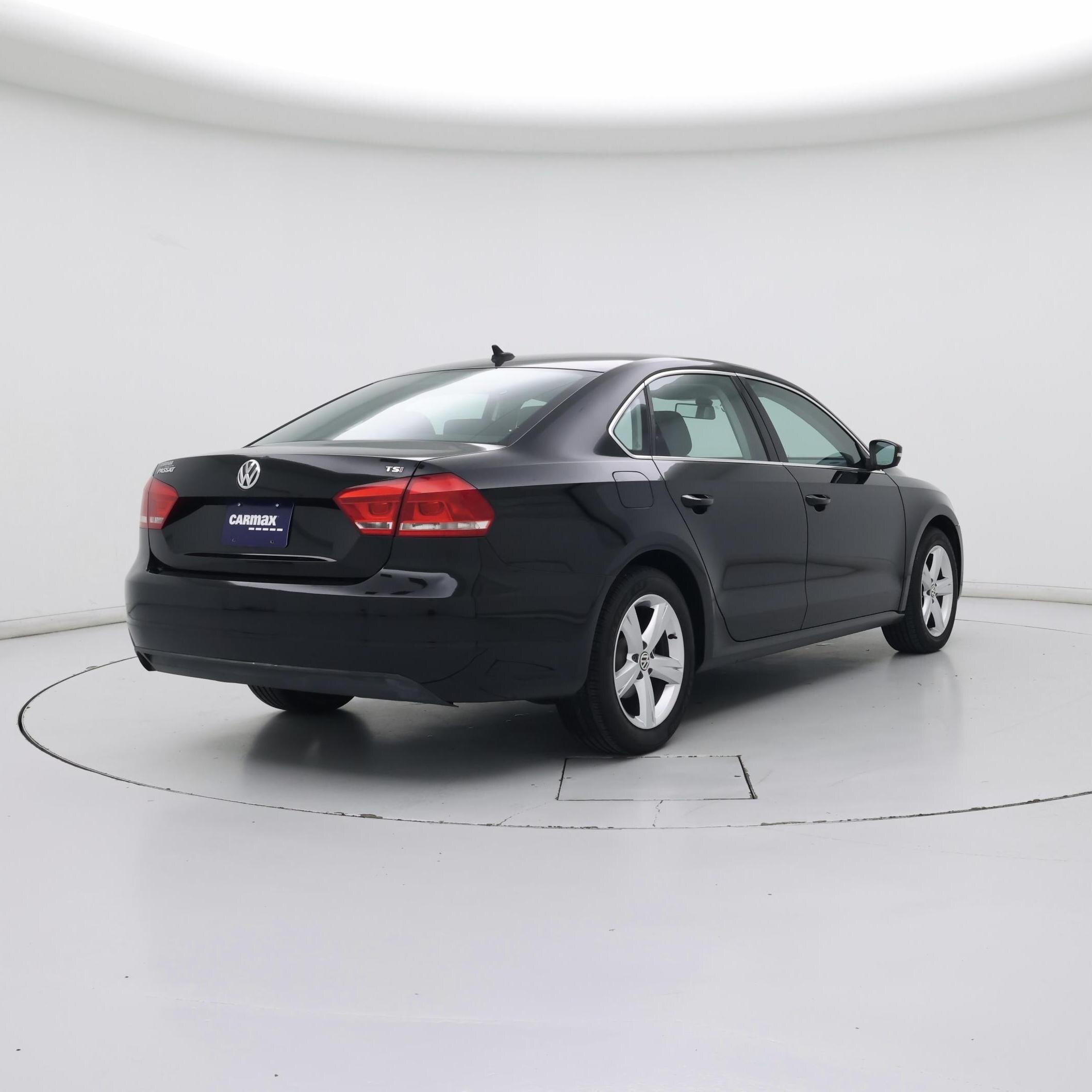 Thumbnail: 2014 Volkswagen Passat - 8
