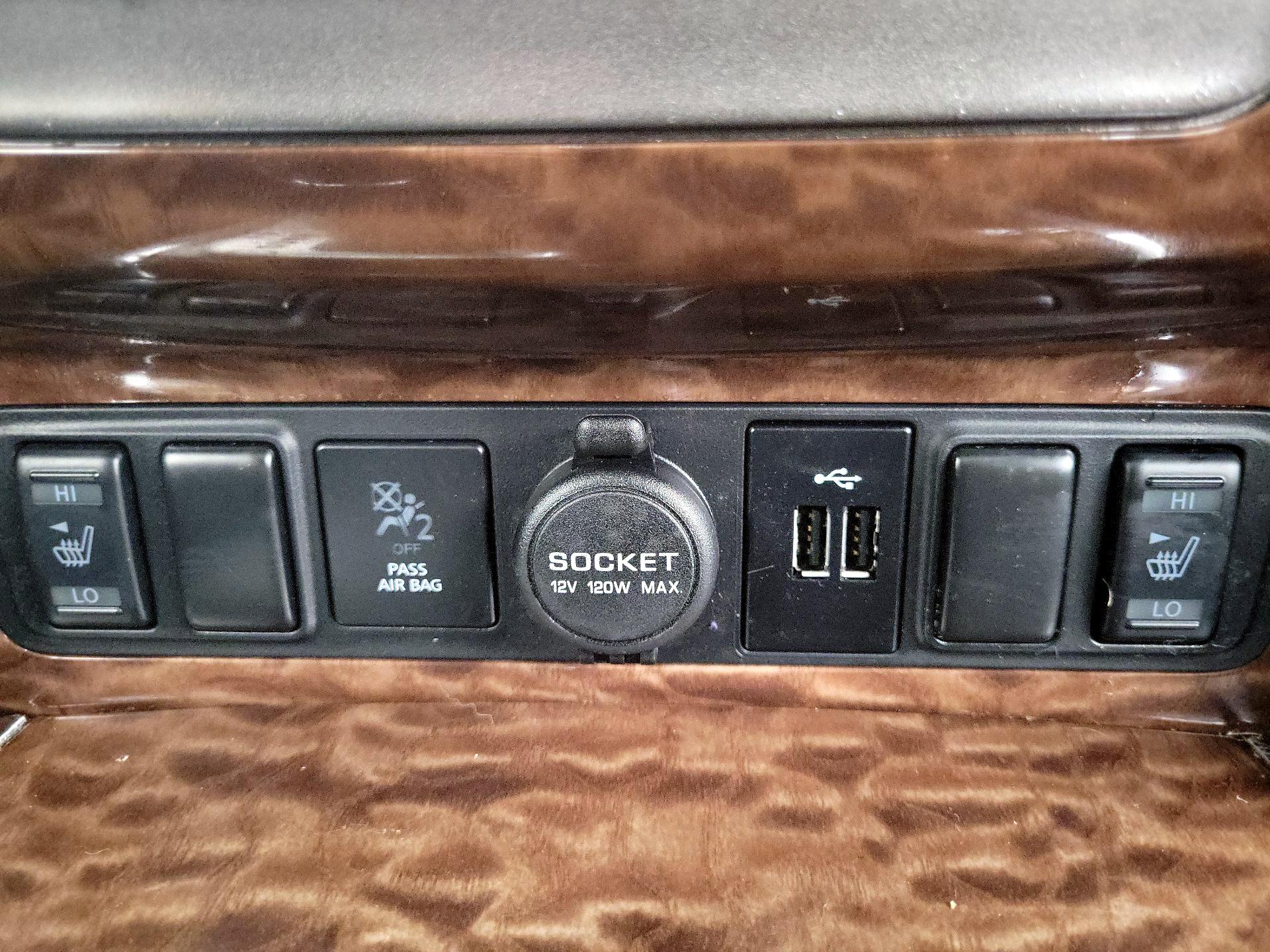 Thumbnail: 2019 Nissan Armada - 17