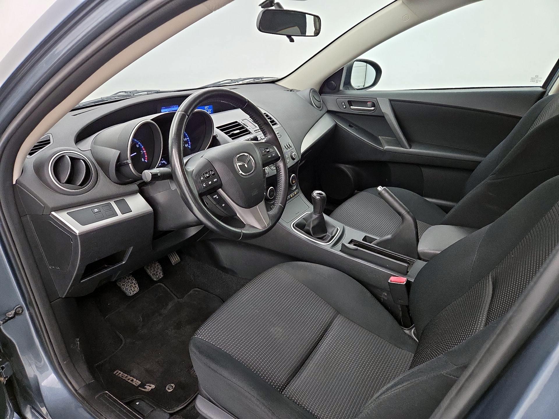 Thumbnail: 2013 Mazda Mazda3 - 11