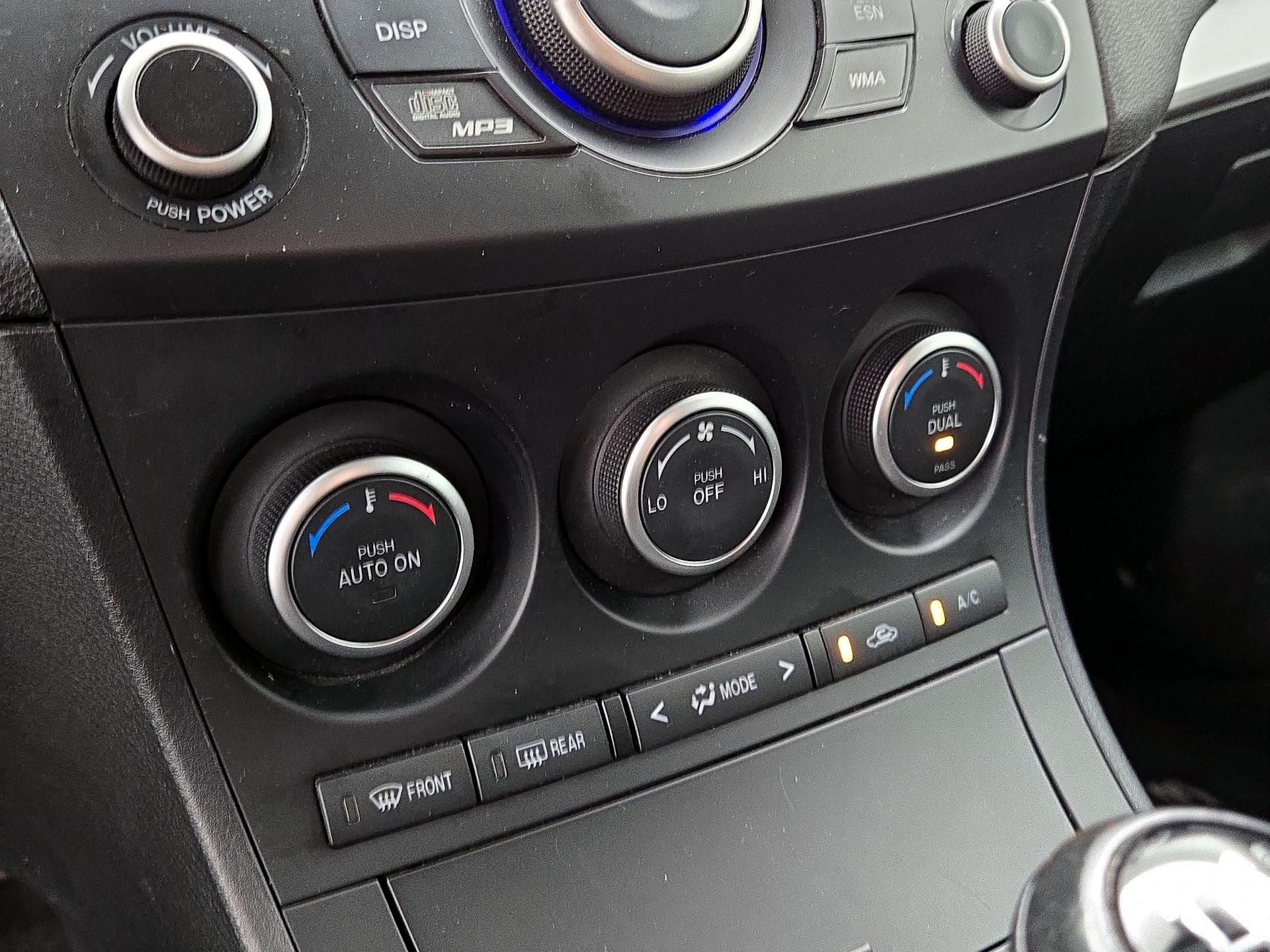 Thumbnail: 2013 Mazda Mazda3 - 15