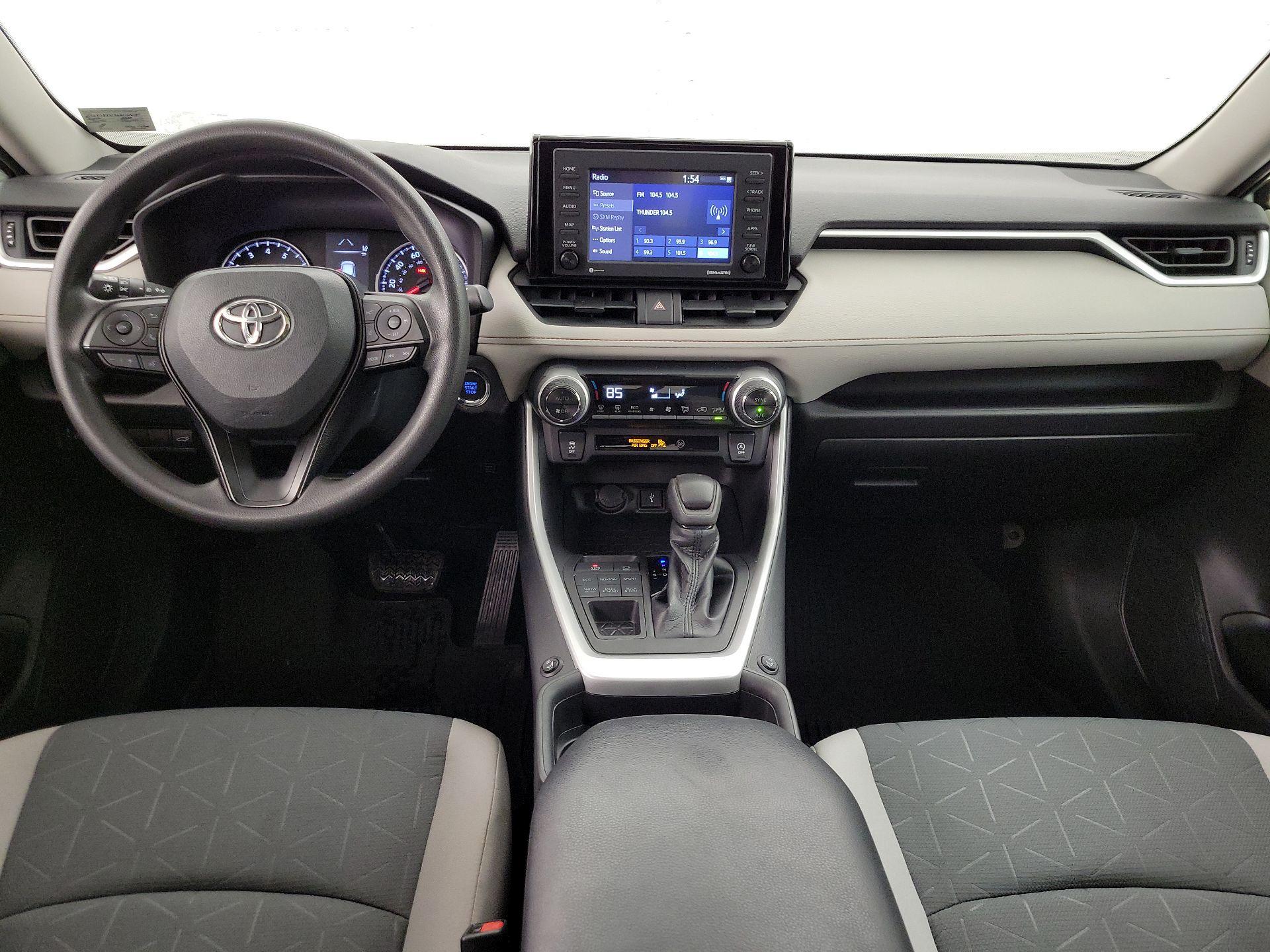 Thumbnail: 2020 Toyota RAV4 - 9