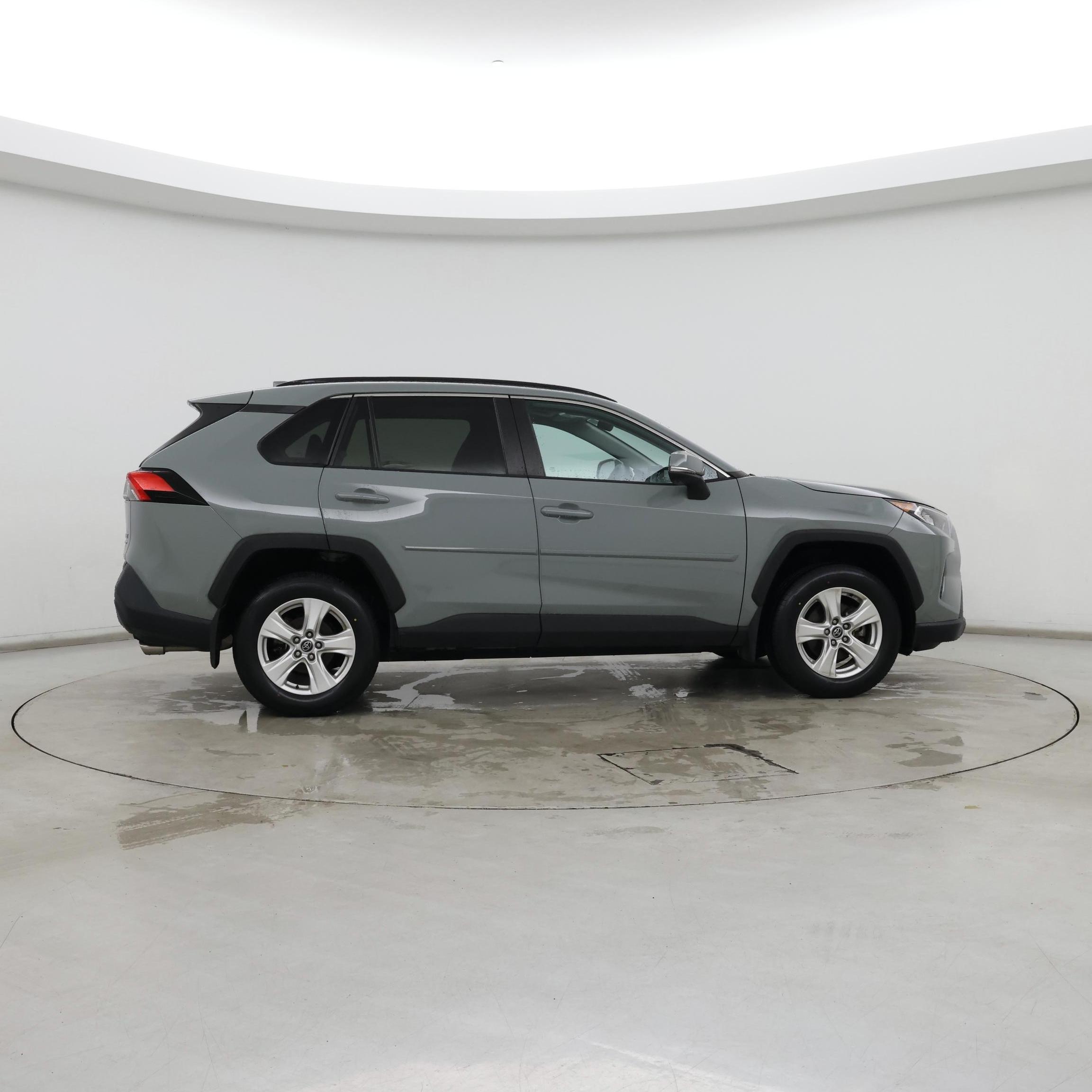 Thumbnail: 2020 Toyota RAV4 - 7
