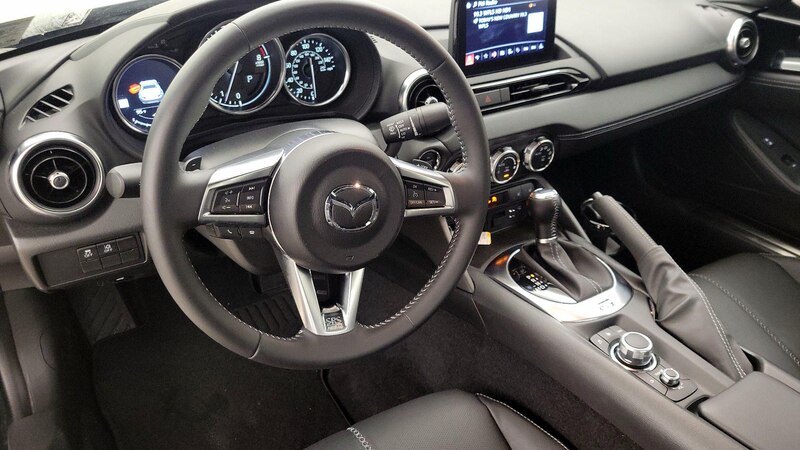 2023 Mazda MX-5 Miata Grand Touring 9