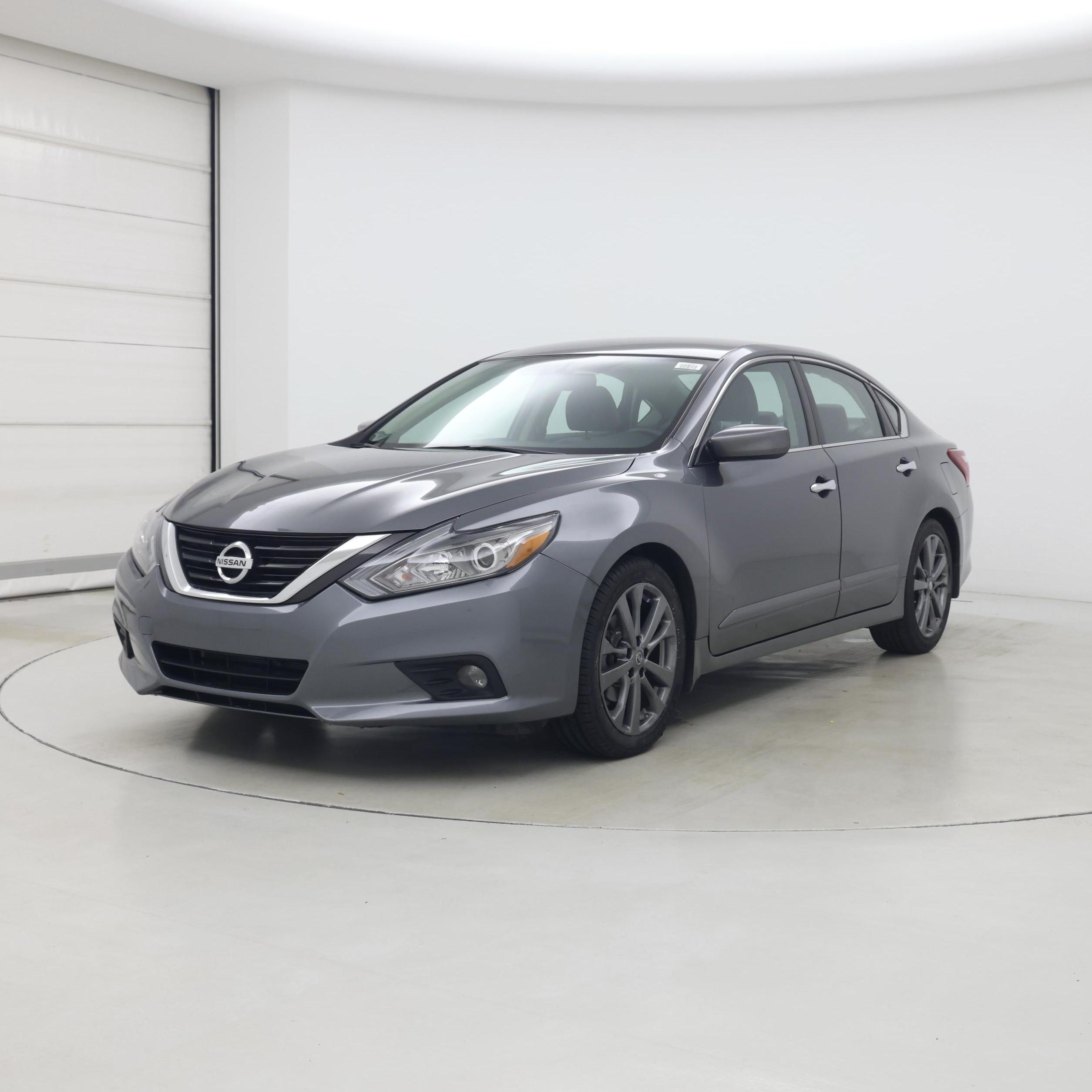 Thumbnail: 2018 Nissan Altima - 4