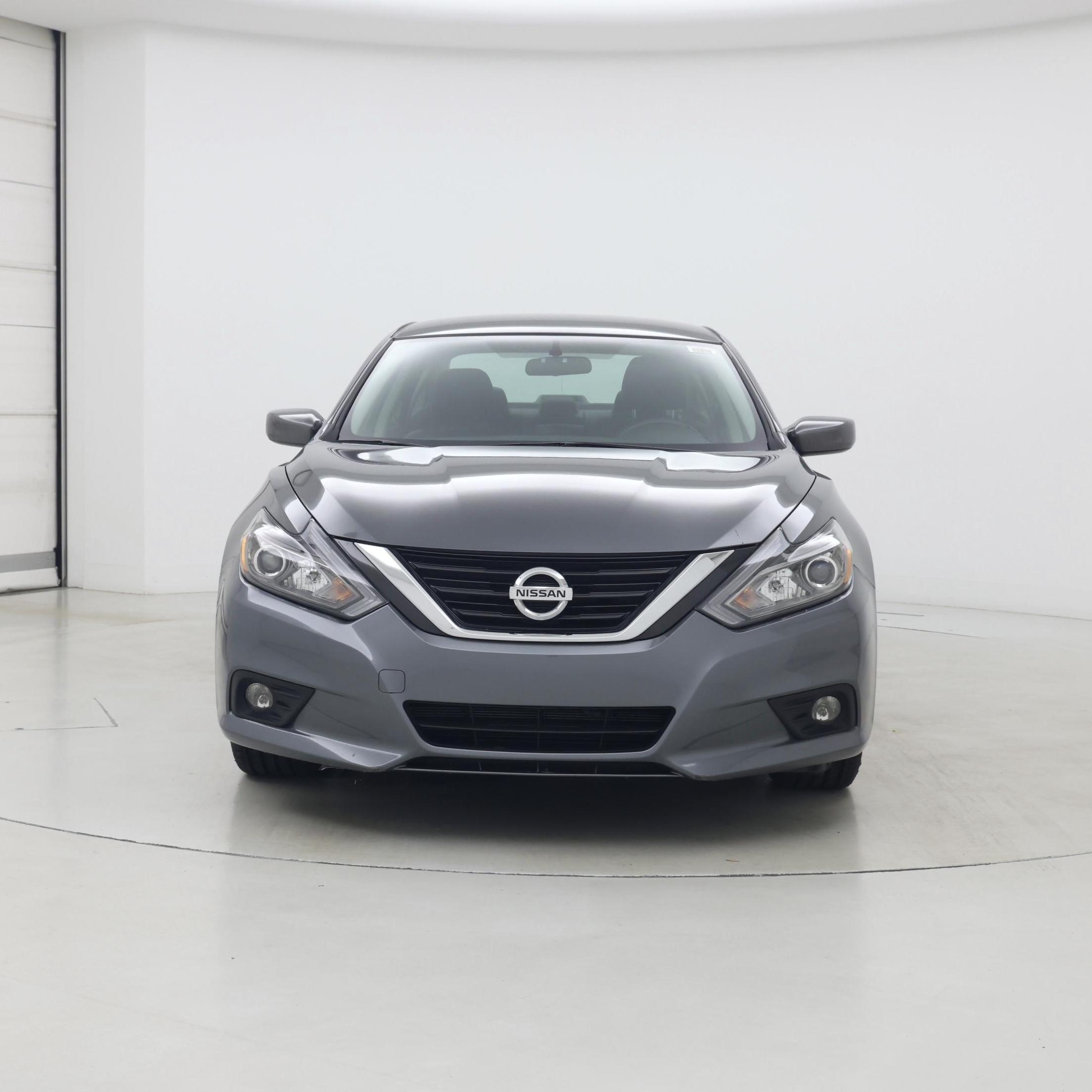 Thumbnail: 2018 Nissan Altima - 5