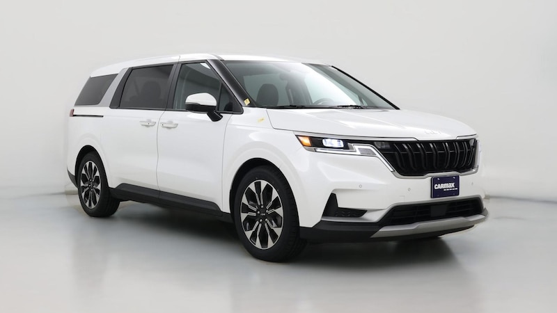2024 Kia Carnival EX Hero Image