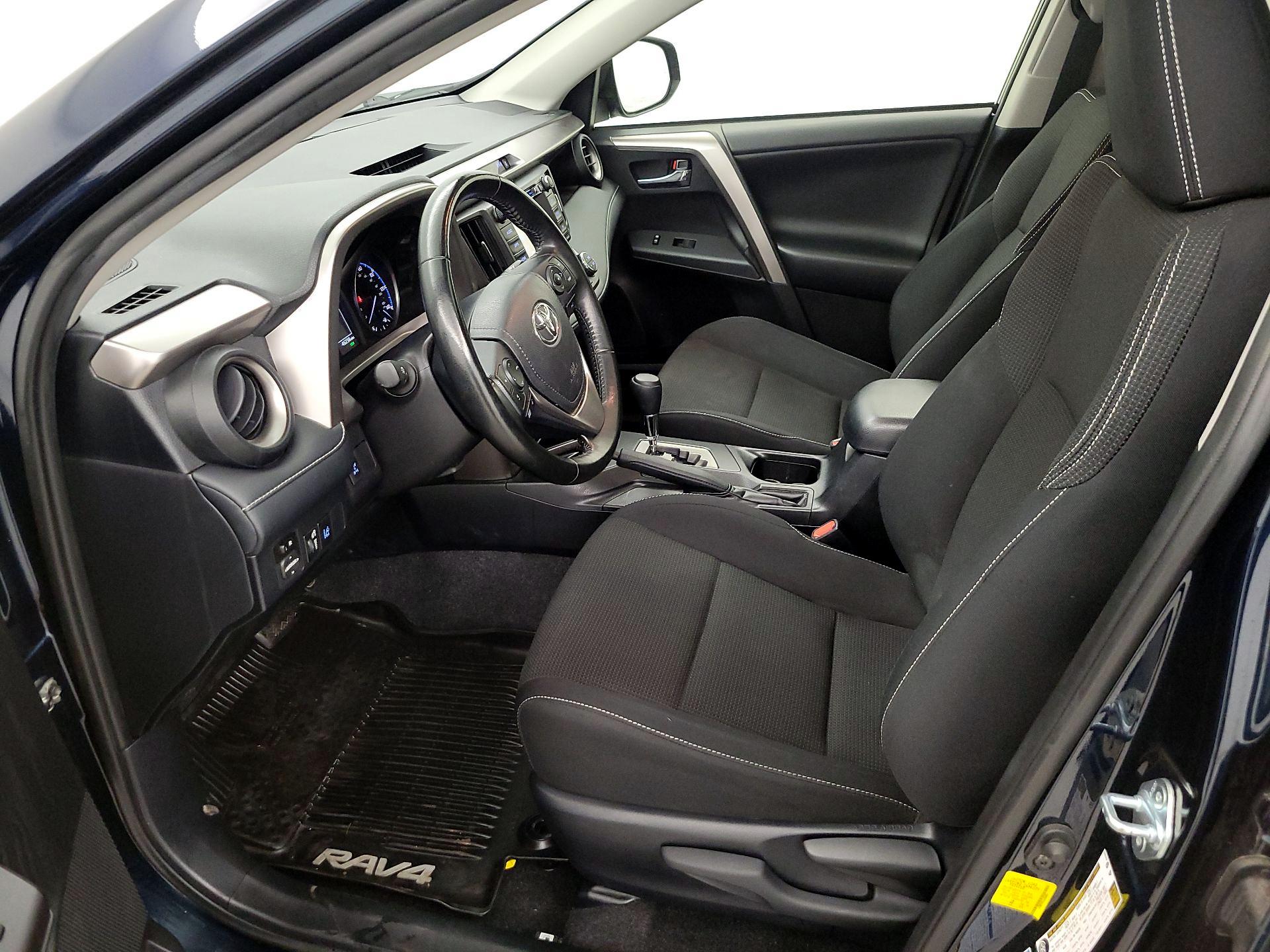 Thumbnail: 2018 Toyota RAV4 - 11