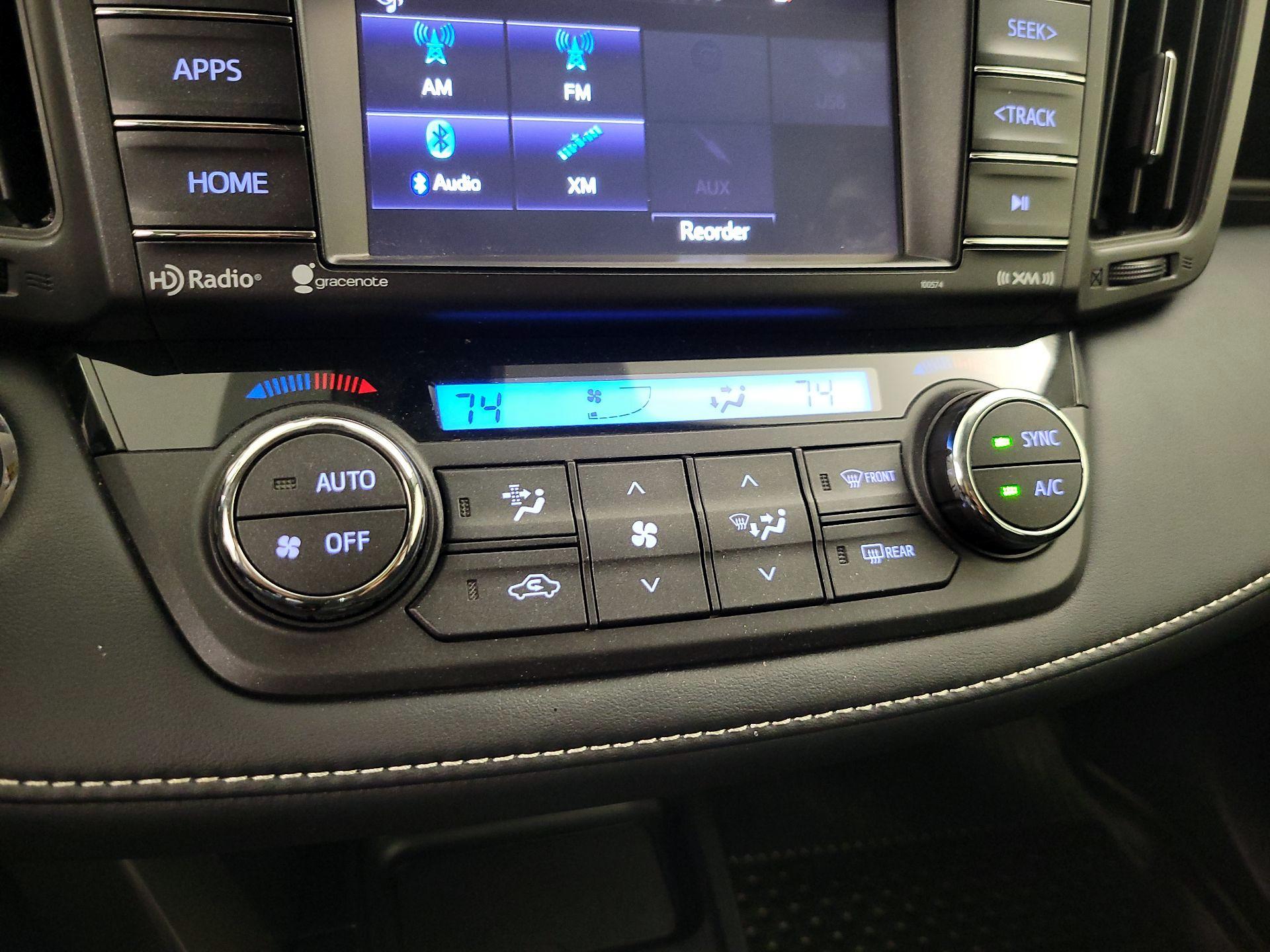 Thumbnail: 2018 Toyota RAV4 - 15