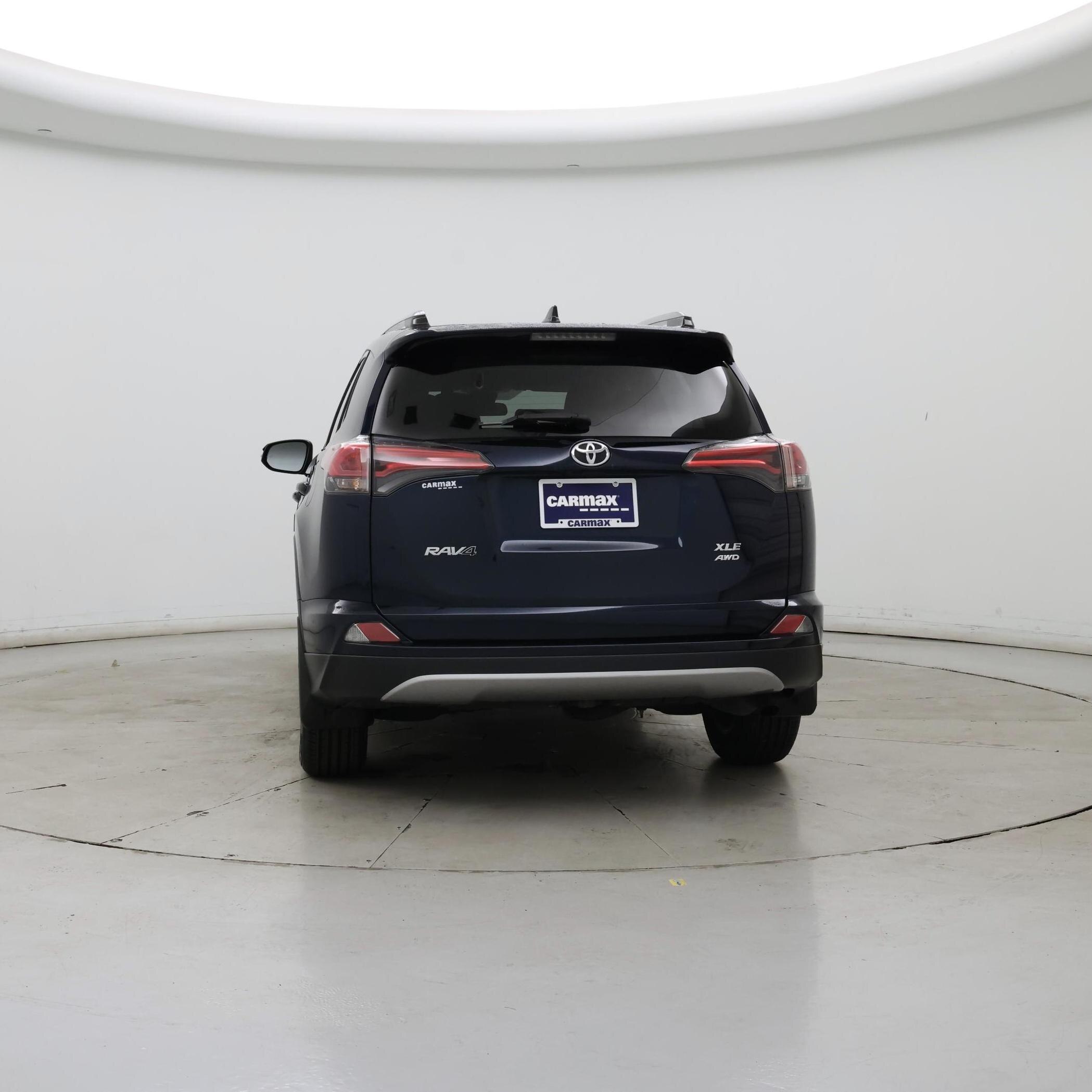 Thumbnail: 2018 Toyota RAV4 - 6