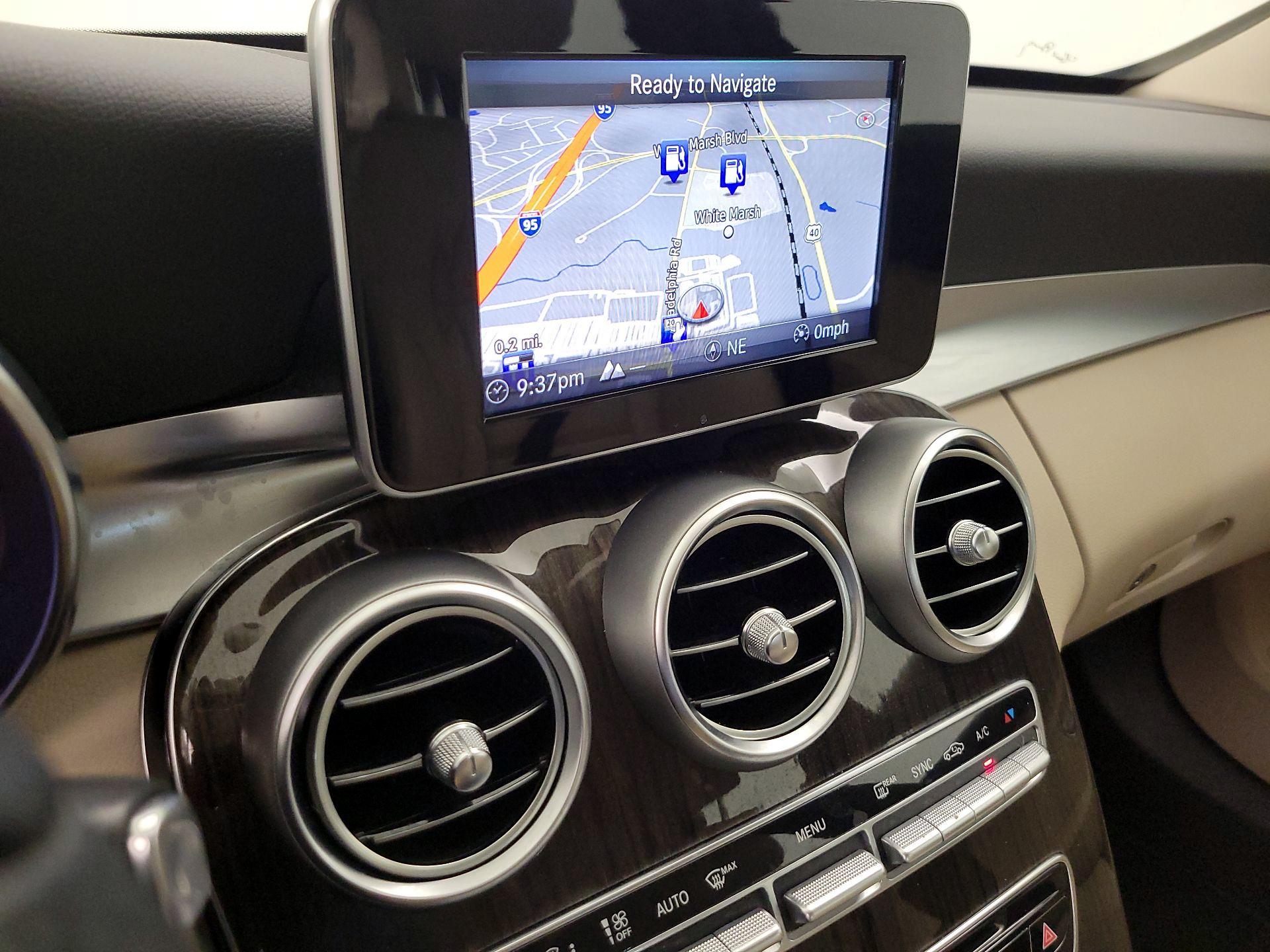 Thumbnail: 2015 Mercedes-Benz C-Class - 14