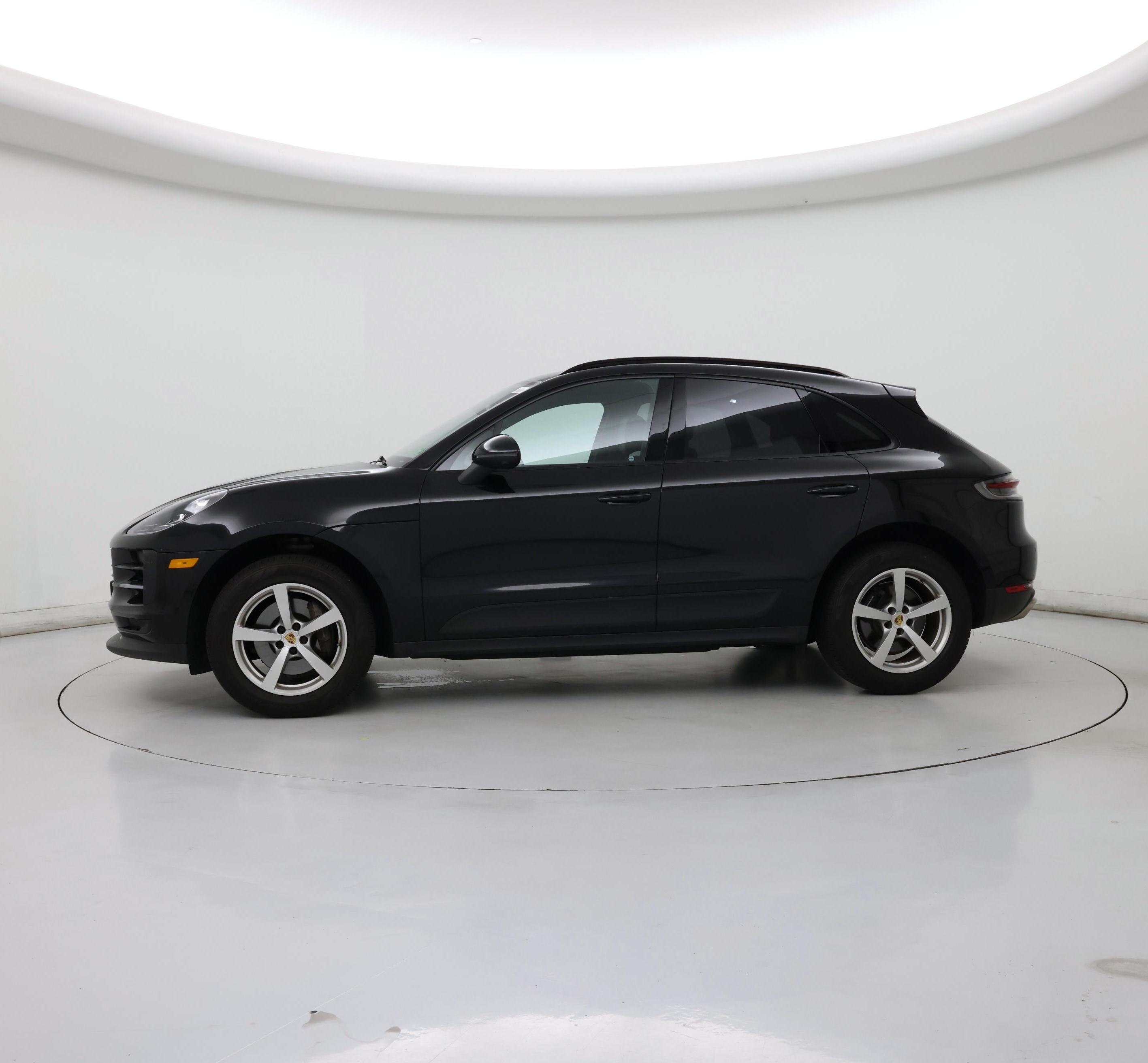 Thumbnail: 2020 Porsche Macan - 3