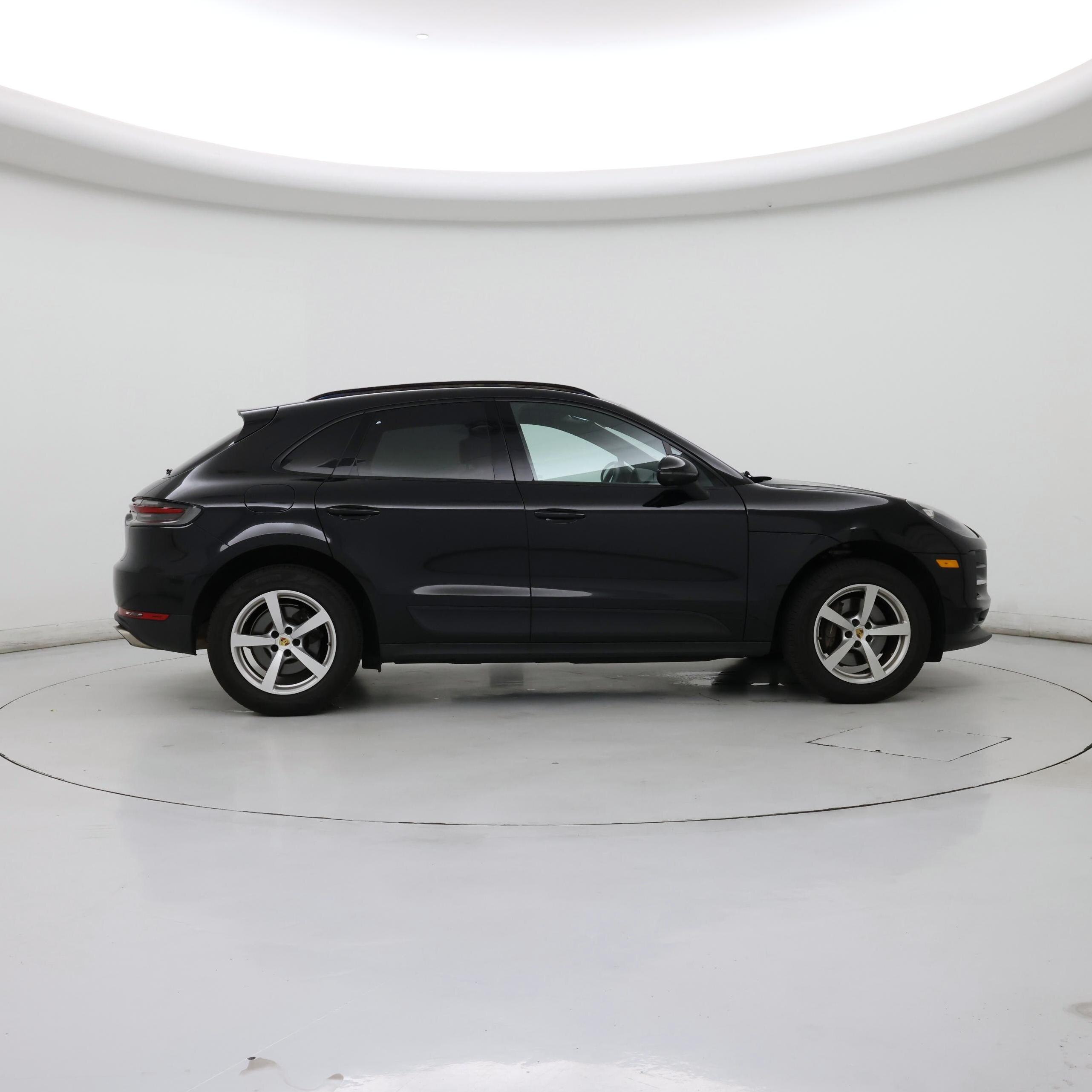 Thumbnail: 2020 Porsche Macan - 7