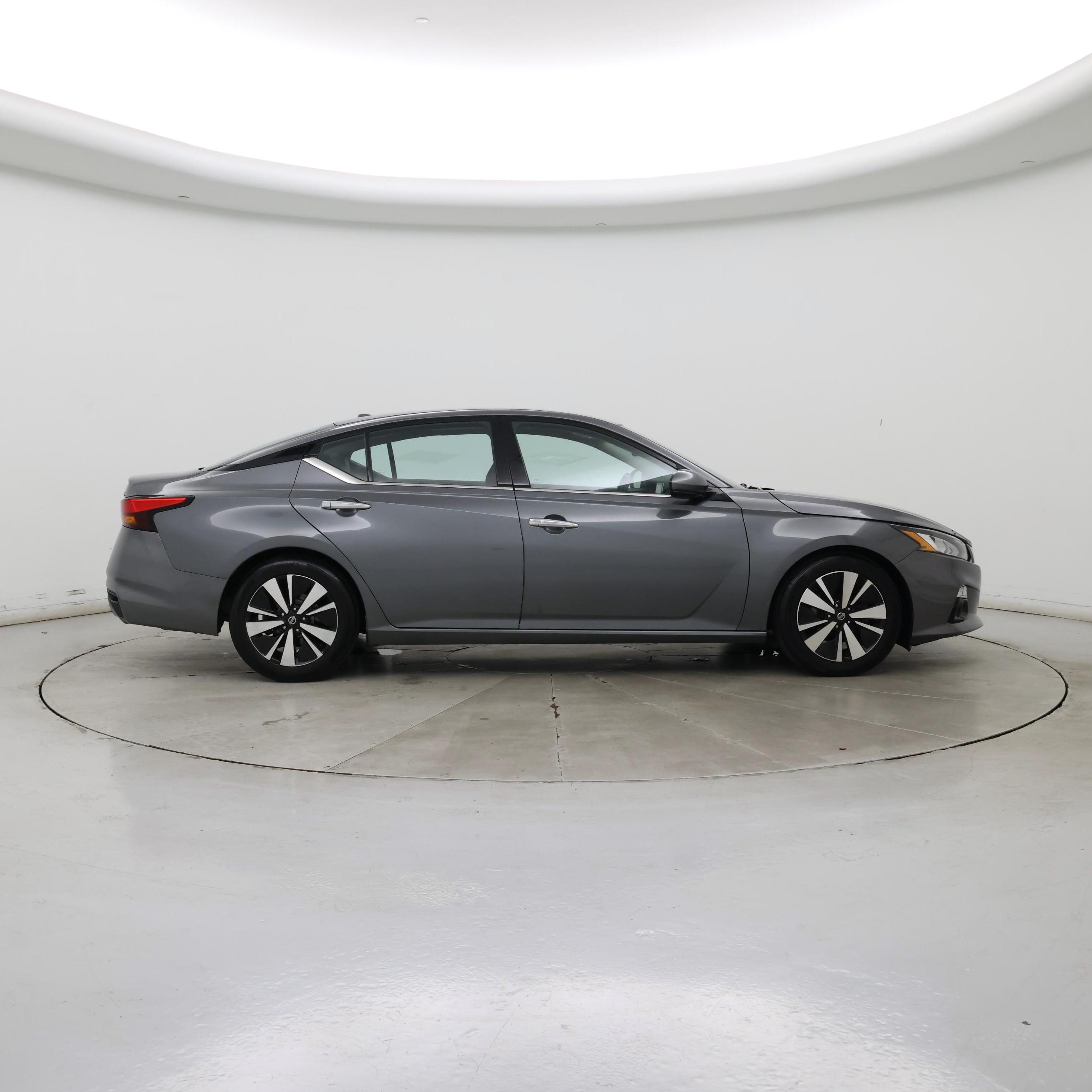Thumbnail: 2019 Nissan Altima - 7