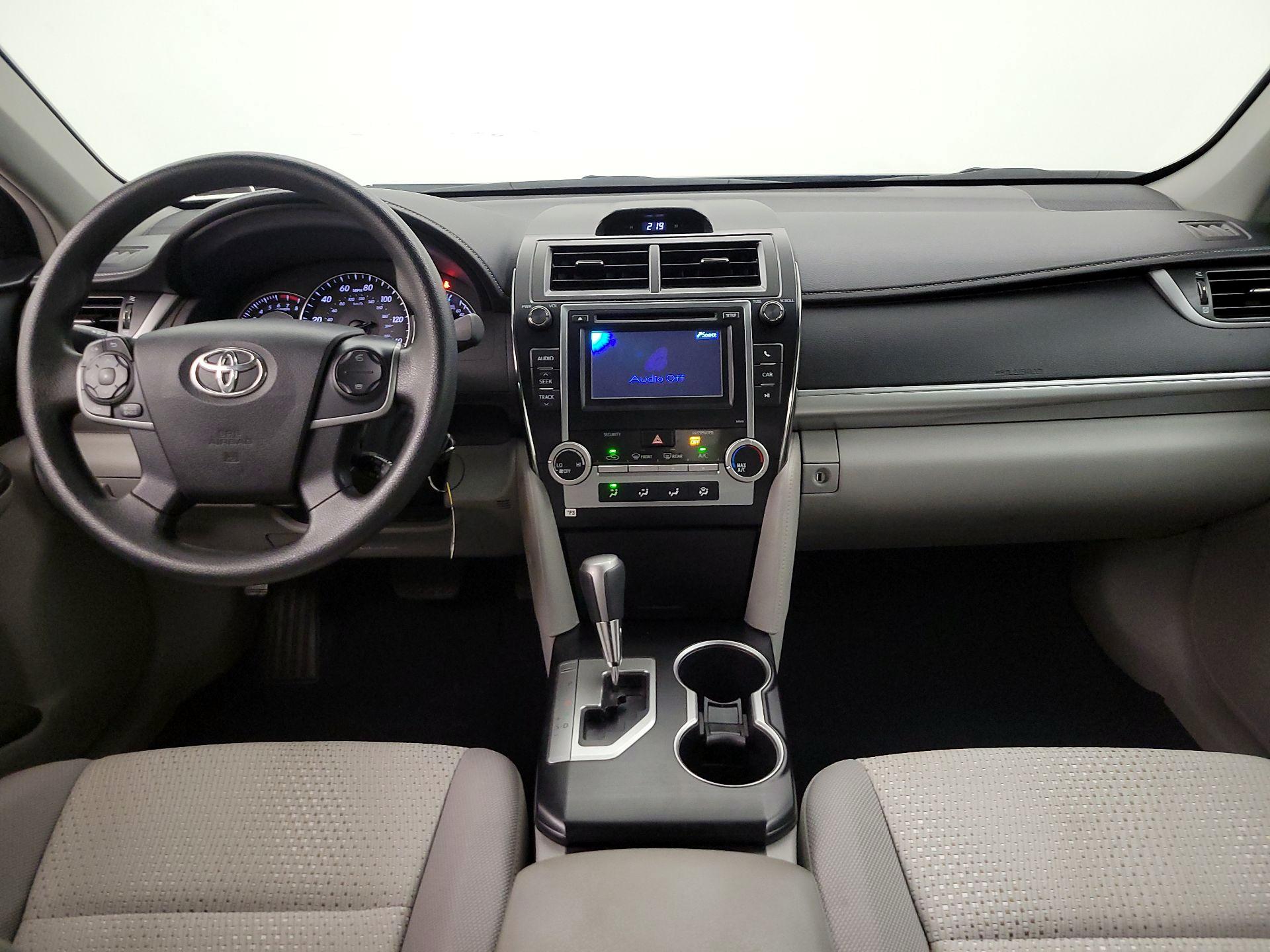 Thumbnail: 2014 Toyota Camry - 9