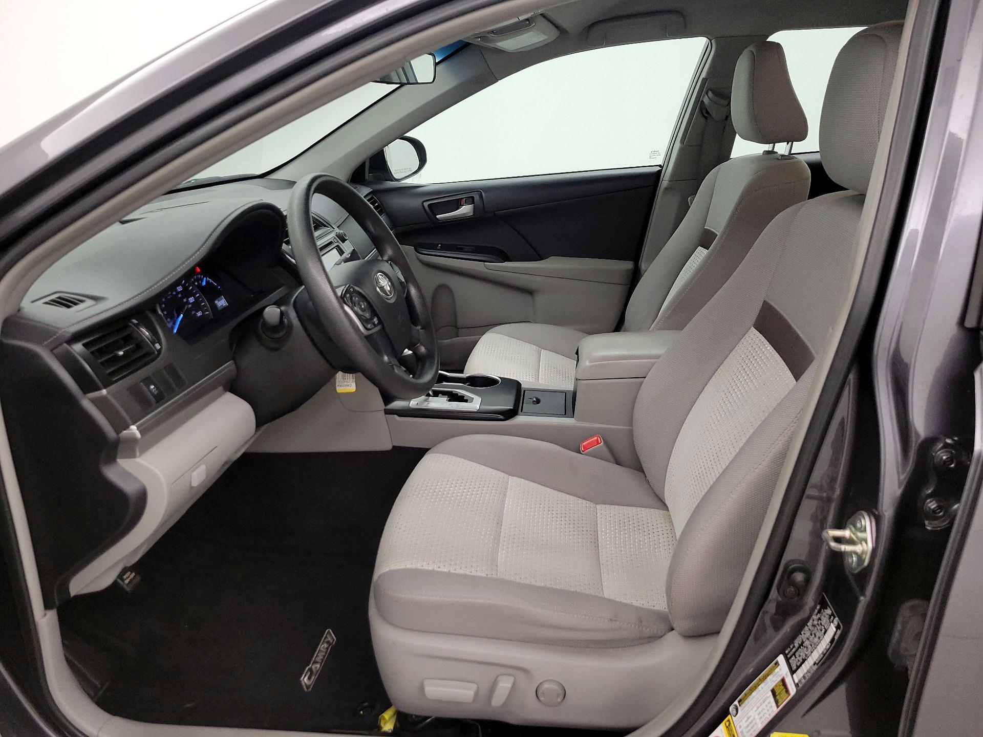 Thumbnail: 2014 Toyota Camry - 11