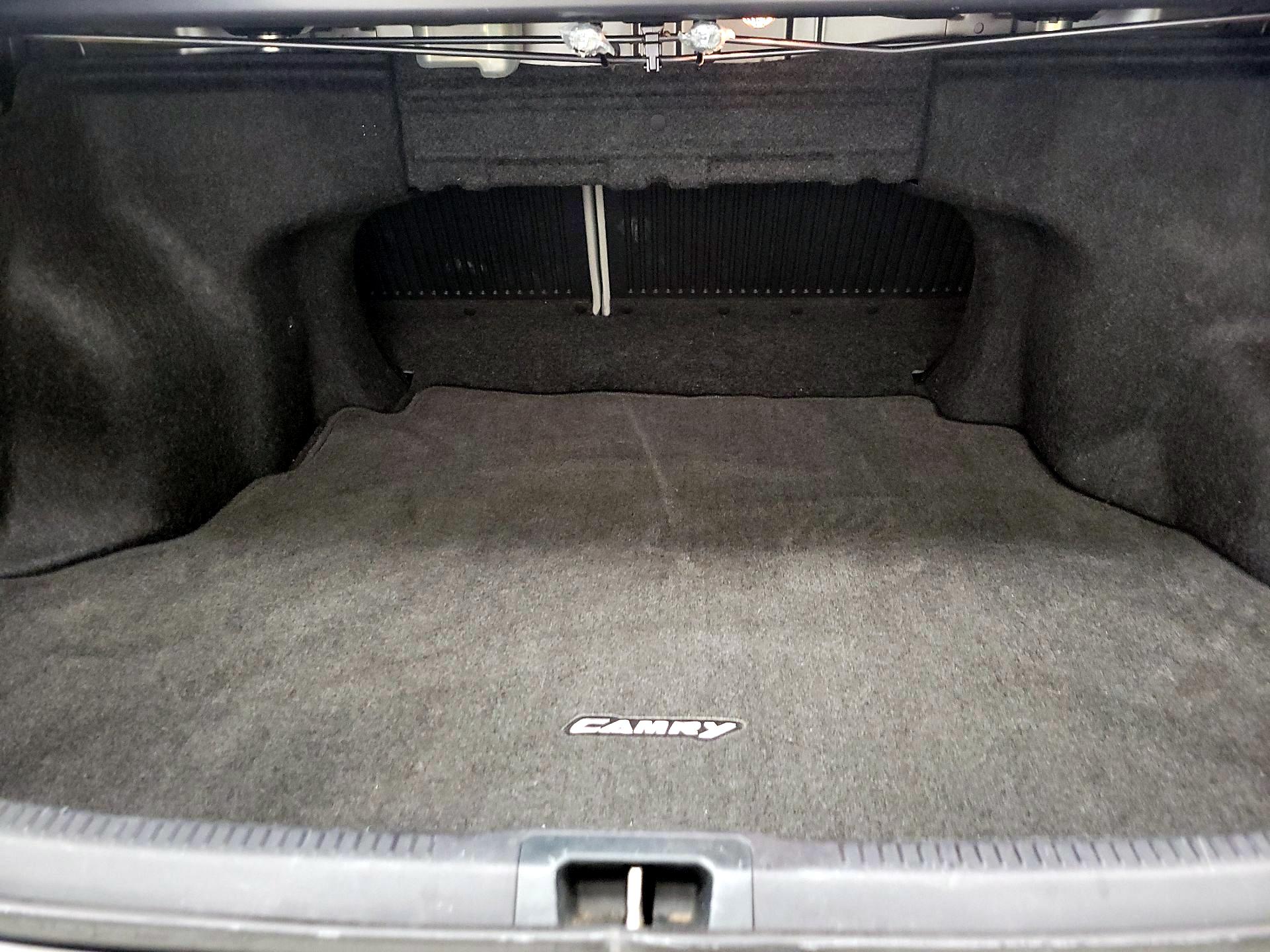 Thumbnail: 2014 Toyota Camry - 19