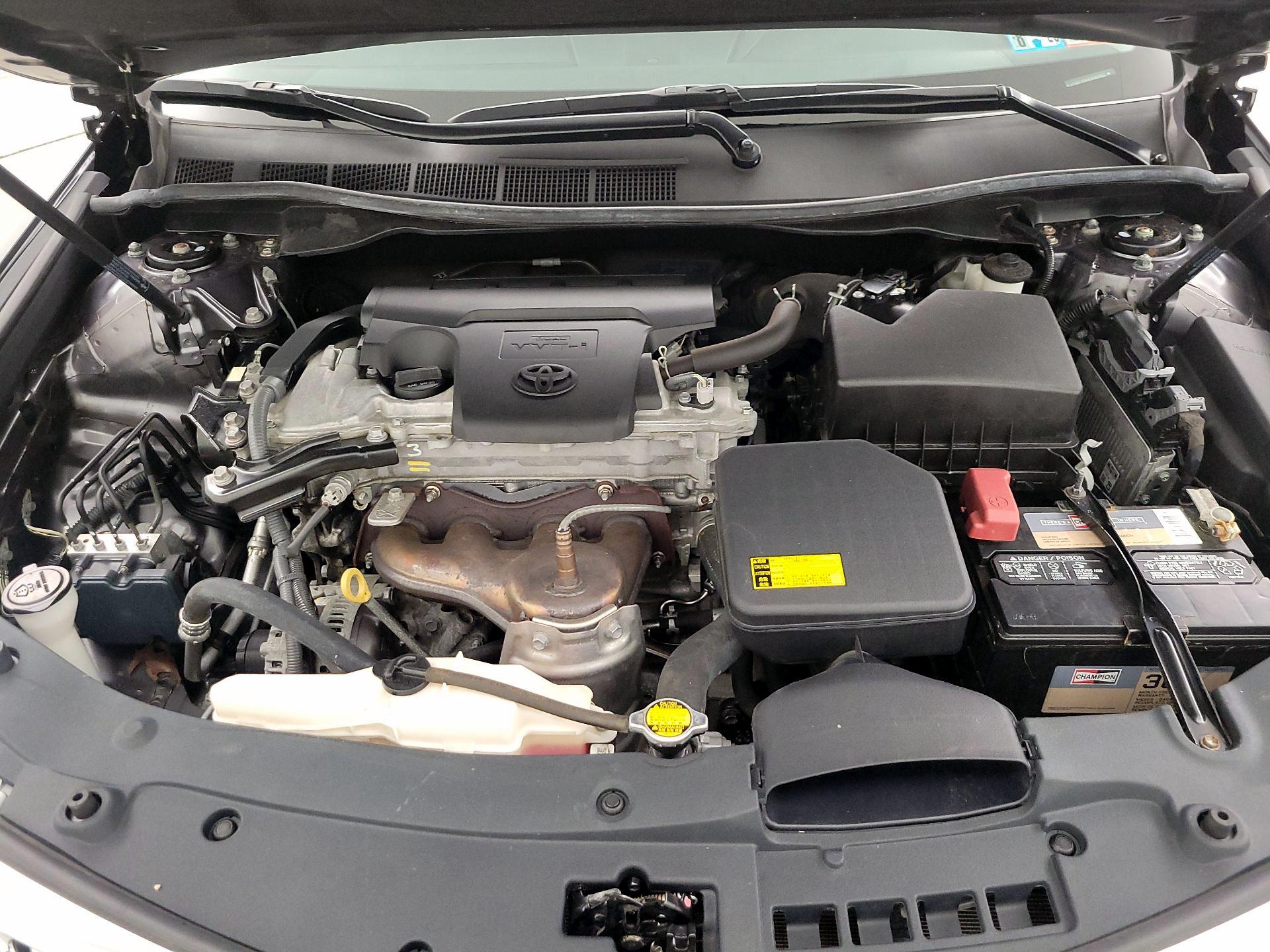 Thumbnail: 2014 Toyota Camry - 20