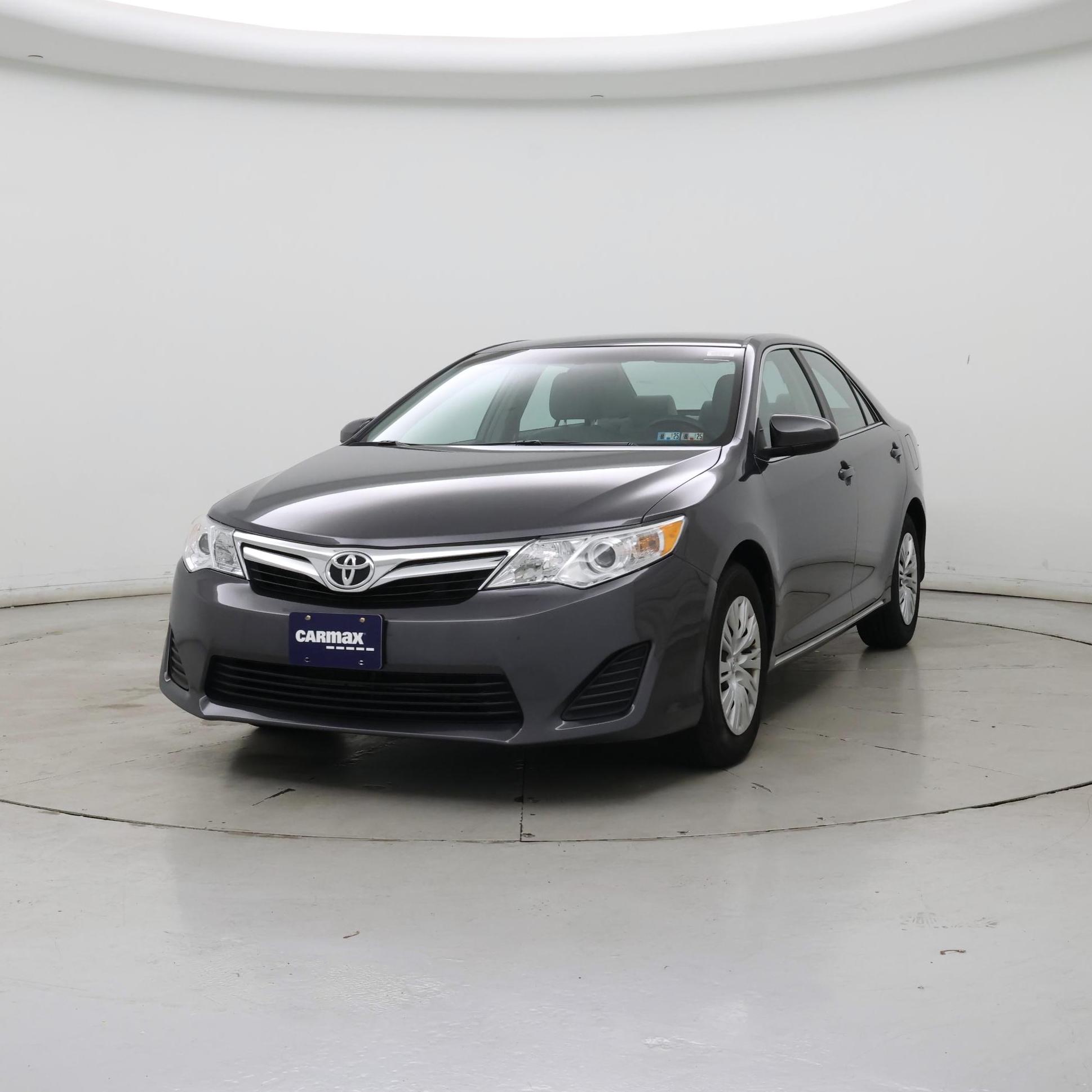 Thumbnail: 2014 Toyota Camry - 4