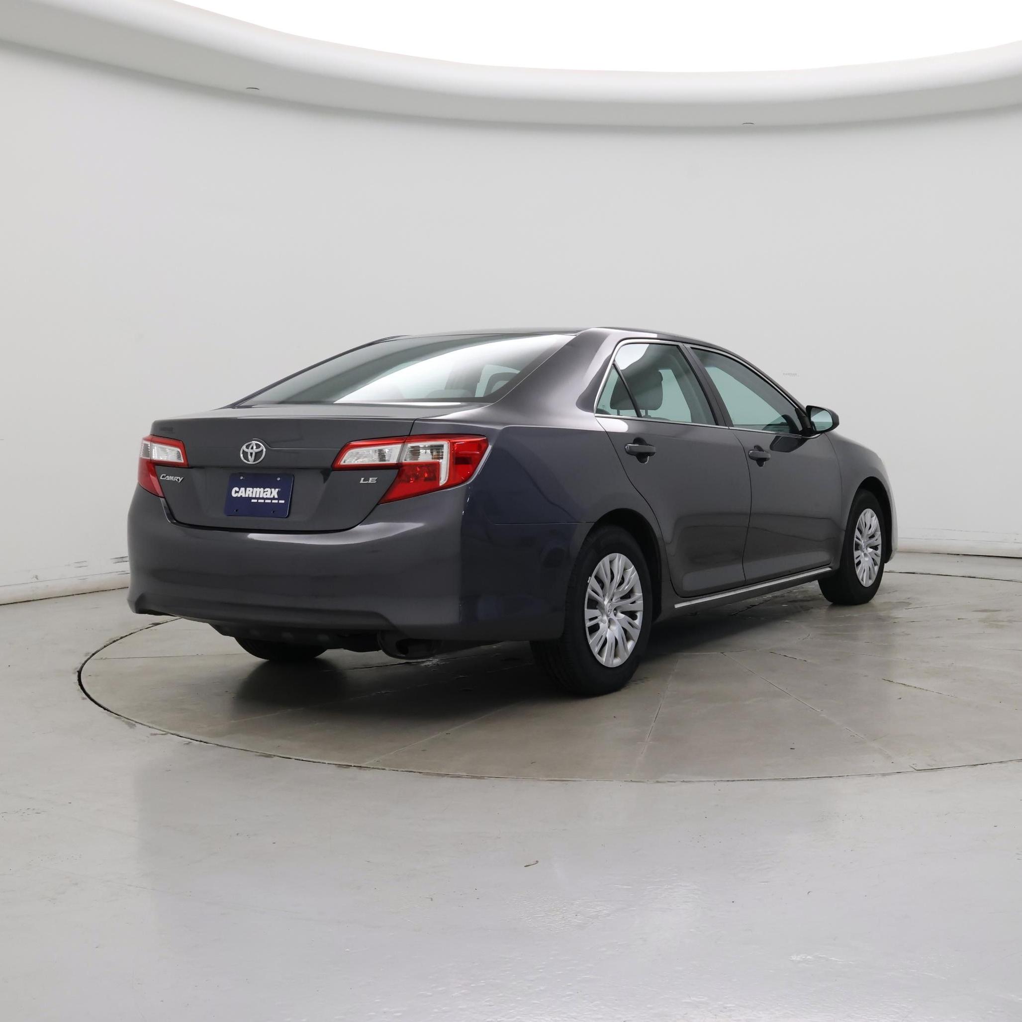 Thumbnail: 2014 Toyota Camry - 8