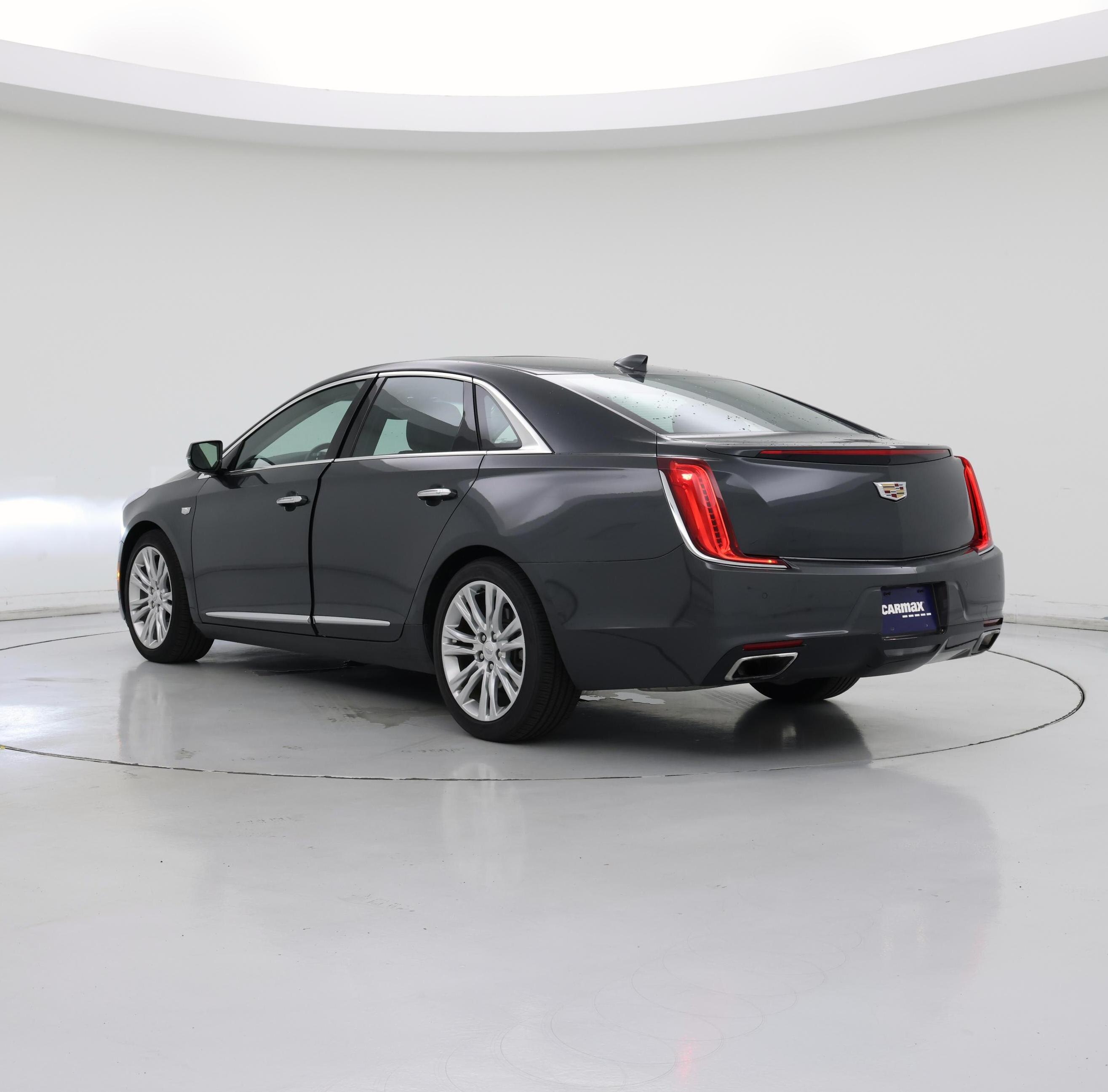 Thumbnail: 2019 Cadillac XTS - 2