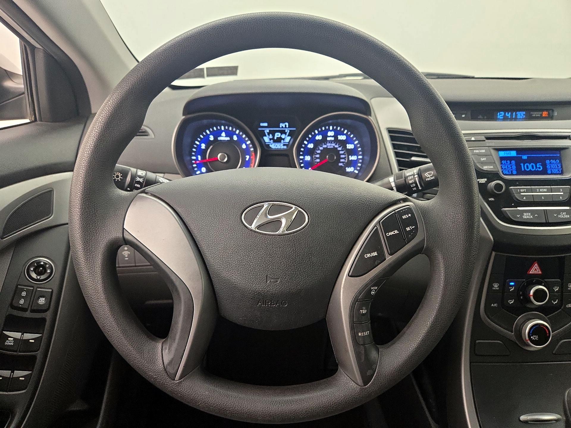 Thumbnail: 2015 Hyundai Elantra - 10