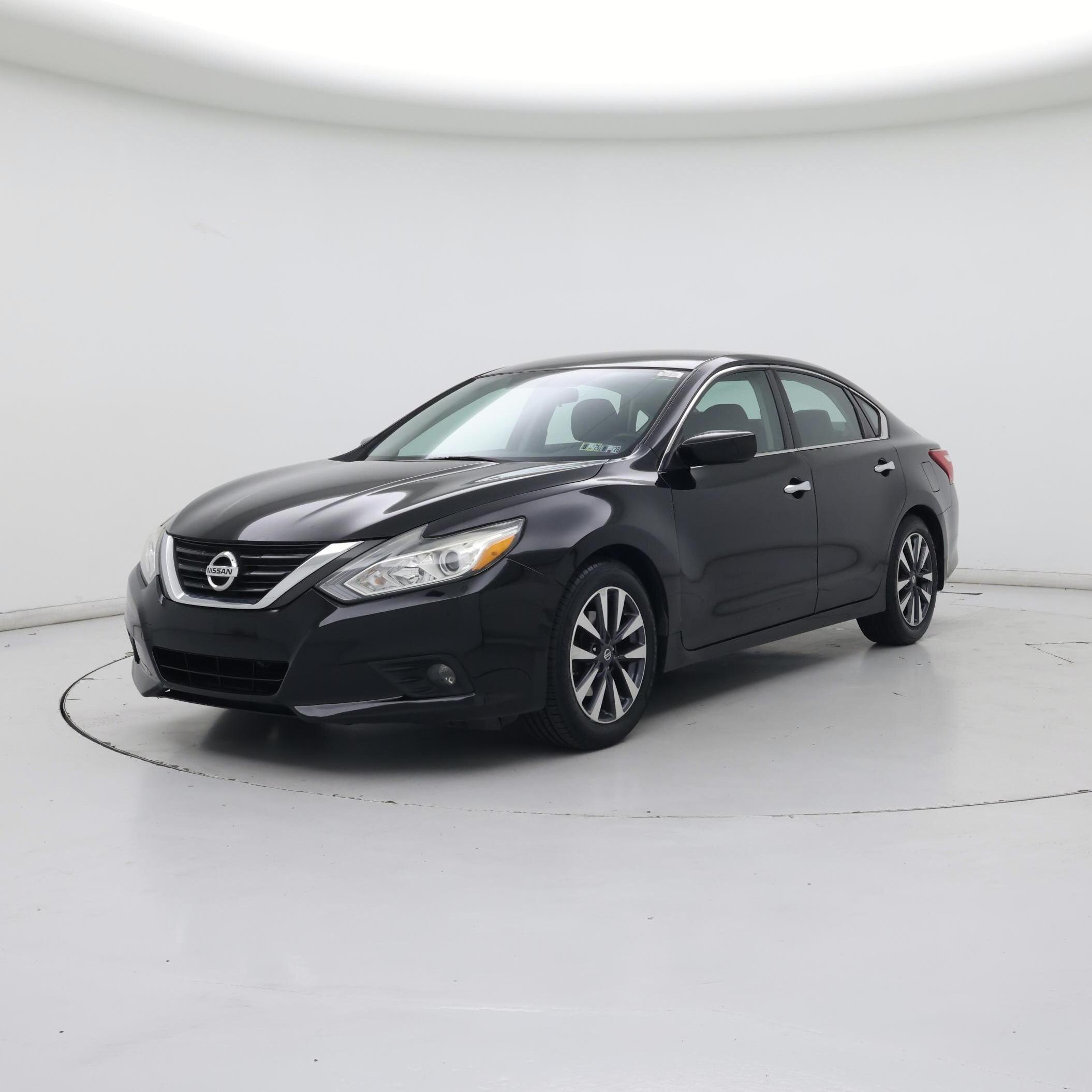 Thumbnail: 2016 Nissan Altima - 4