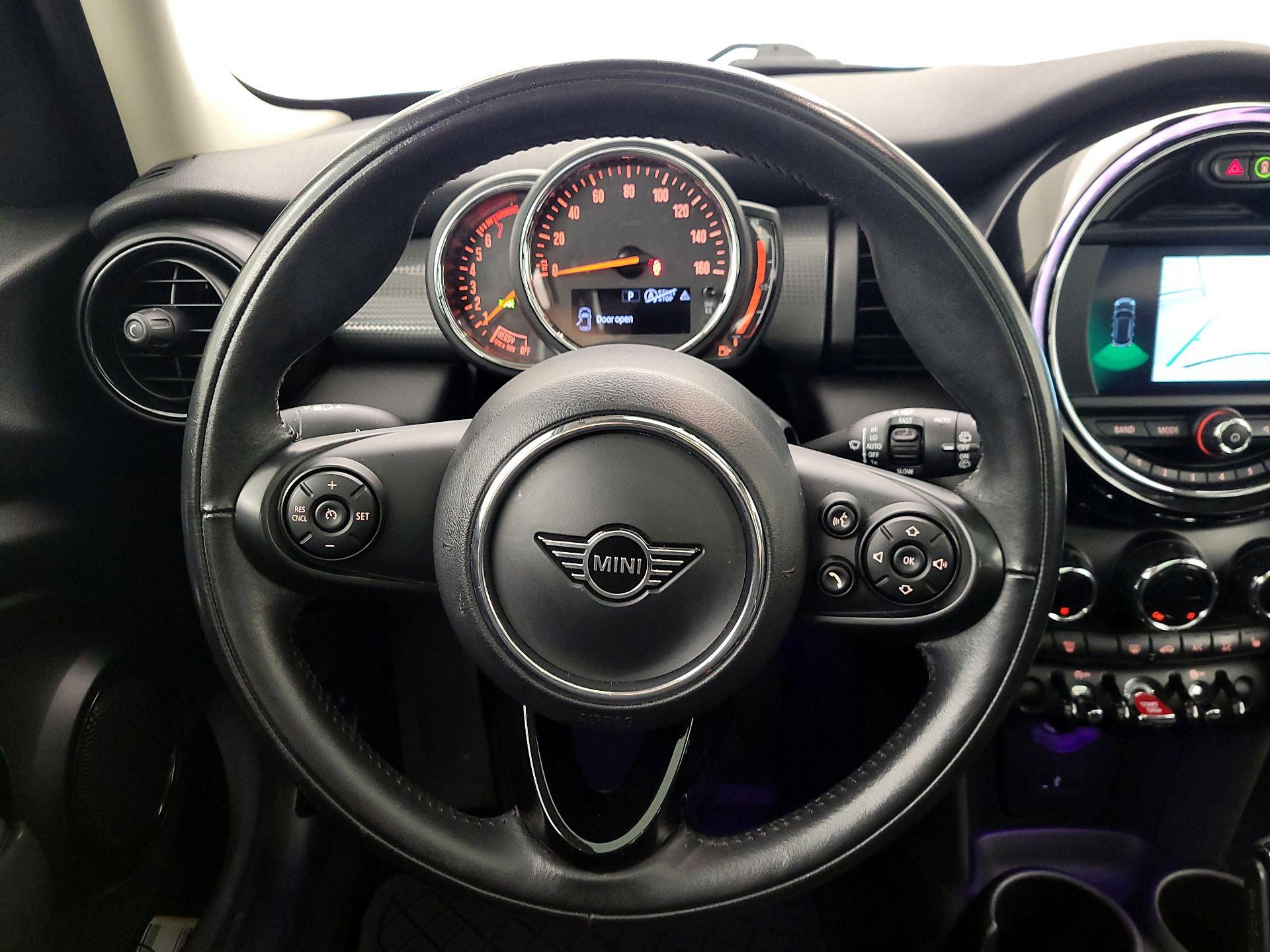 Thumbnail: 2020 MINI Cooper Hardtop - 10