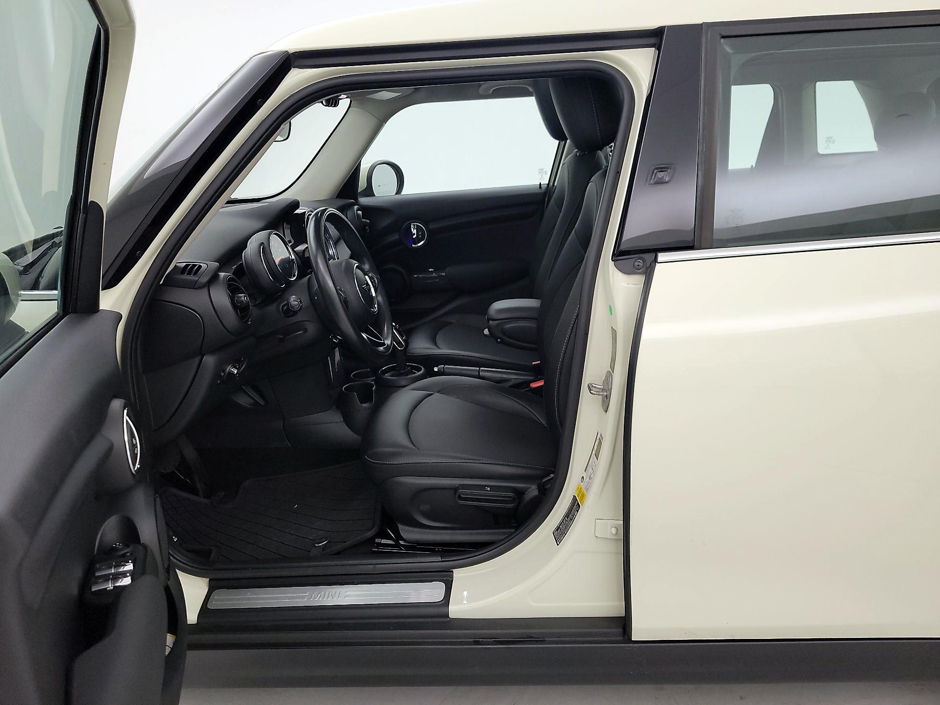 Thumbnail: 2020 MINI Cooper Hardtop - 11