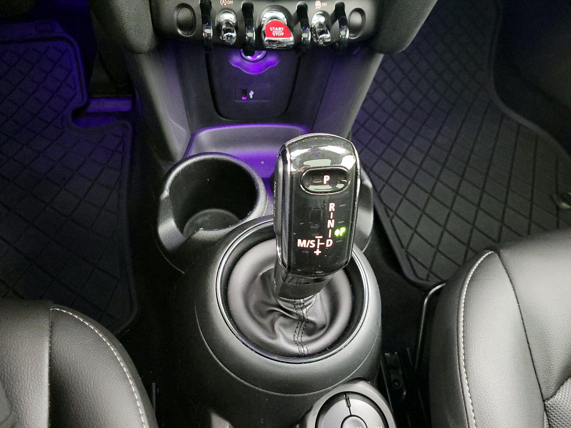 Thumbnail: 2020 MINI Cooper Hardtop - 16
