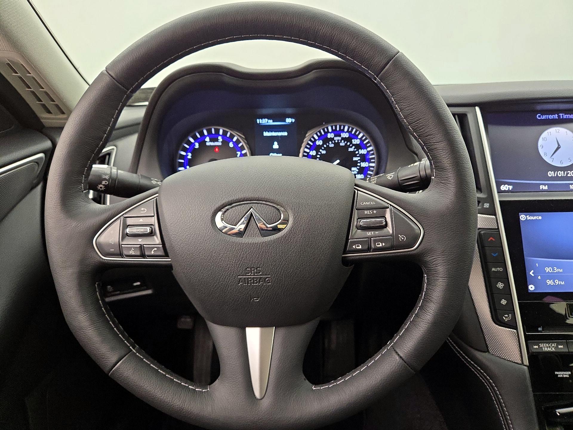 Thumbnail: 2015 INFINITI Q50 - 10