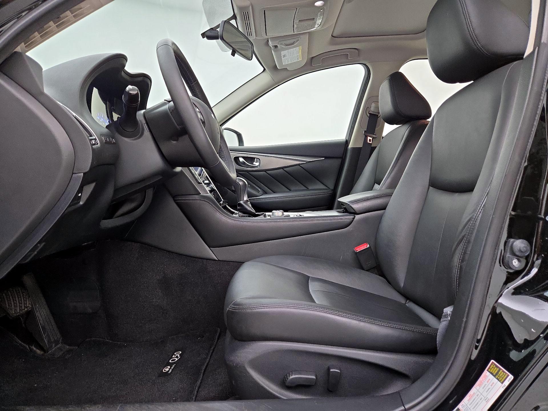 Thumbnail: 2015 INFINITI Q50 - 11