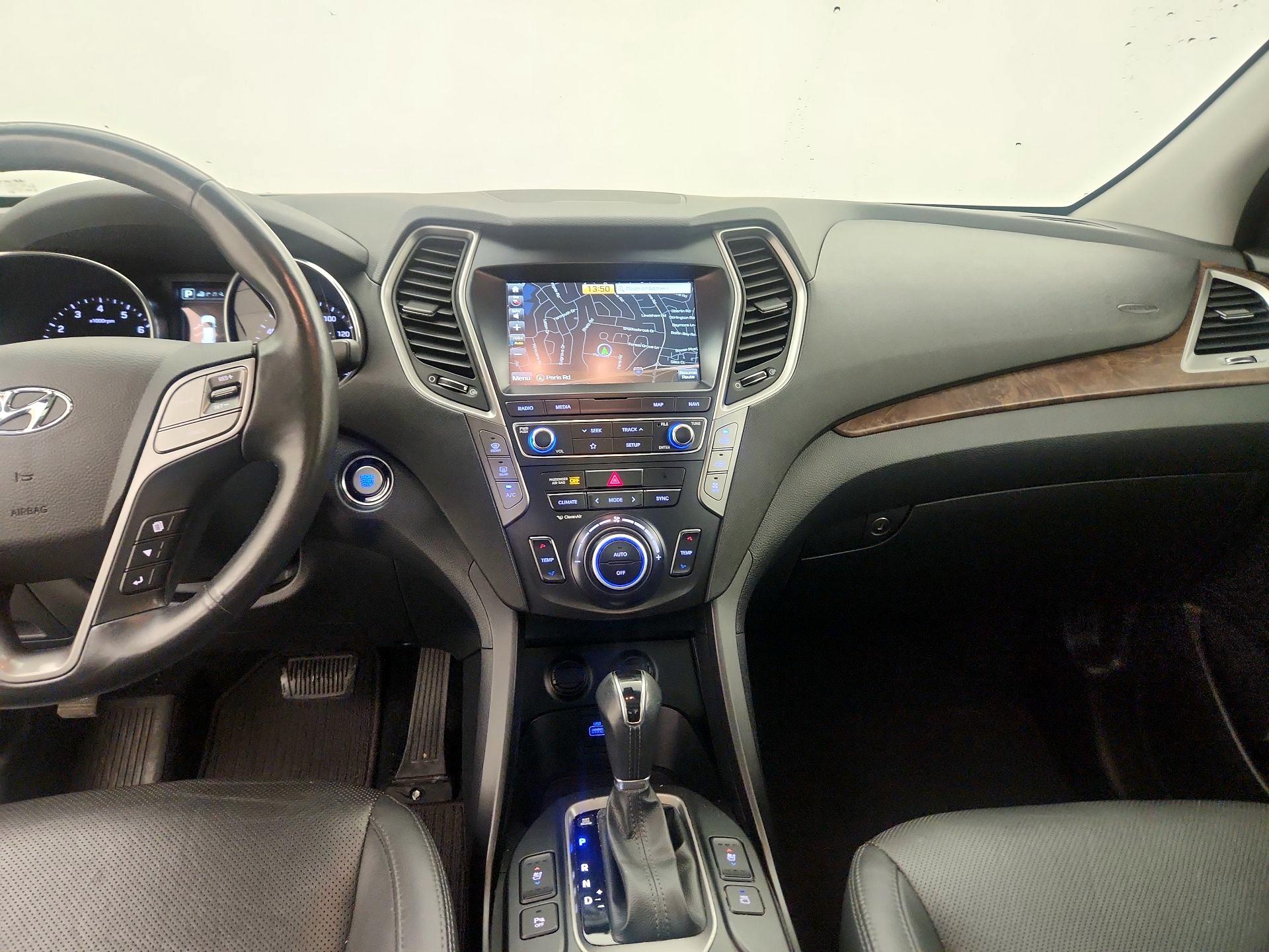 Thumbnail: 2019 Hyundai Santa Fe - 9