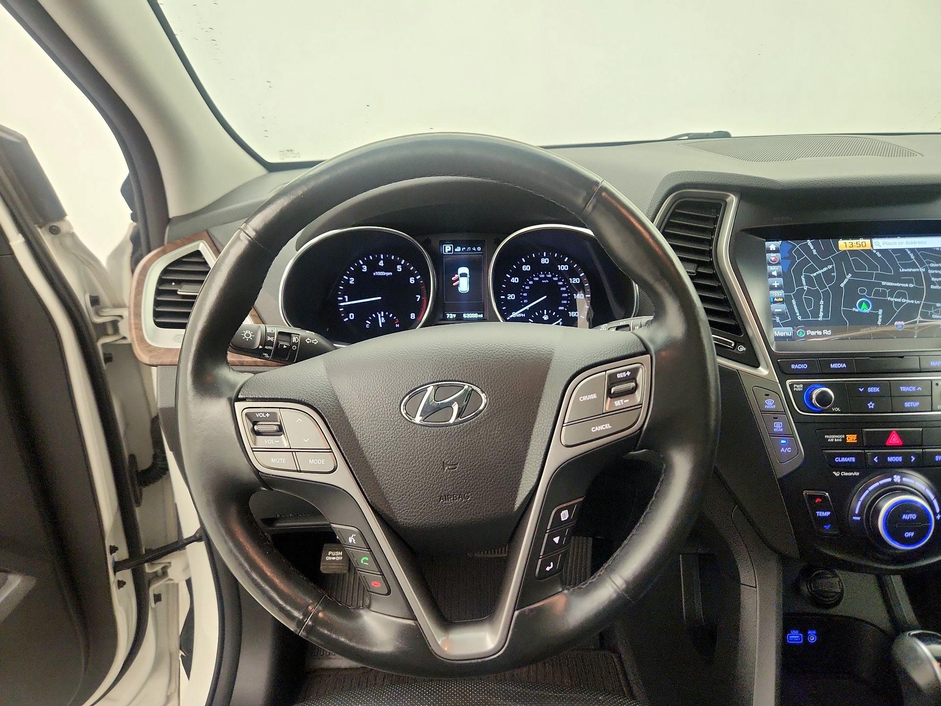 Thumbnail: 2019 Hyundai Santa Fe - 10