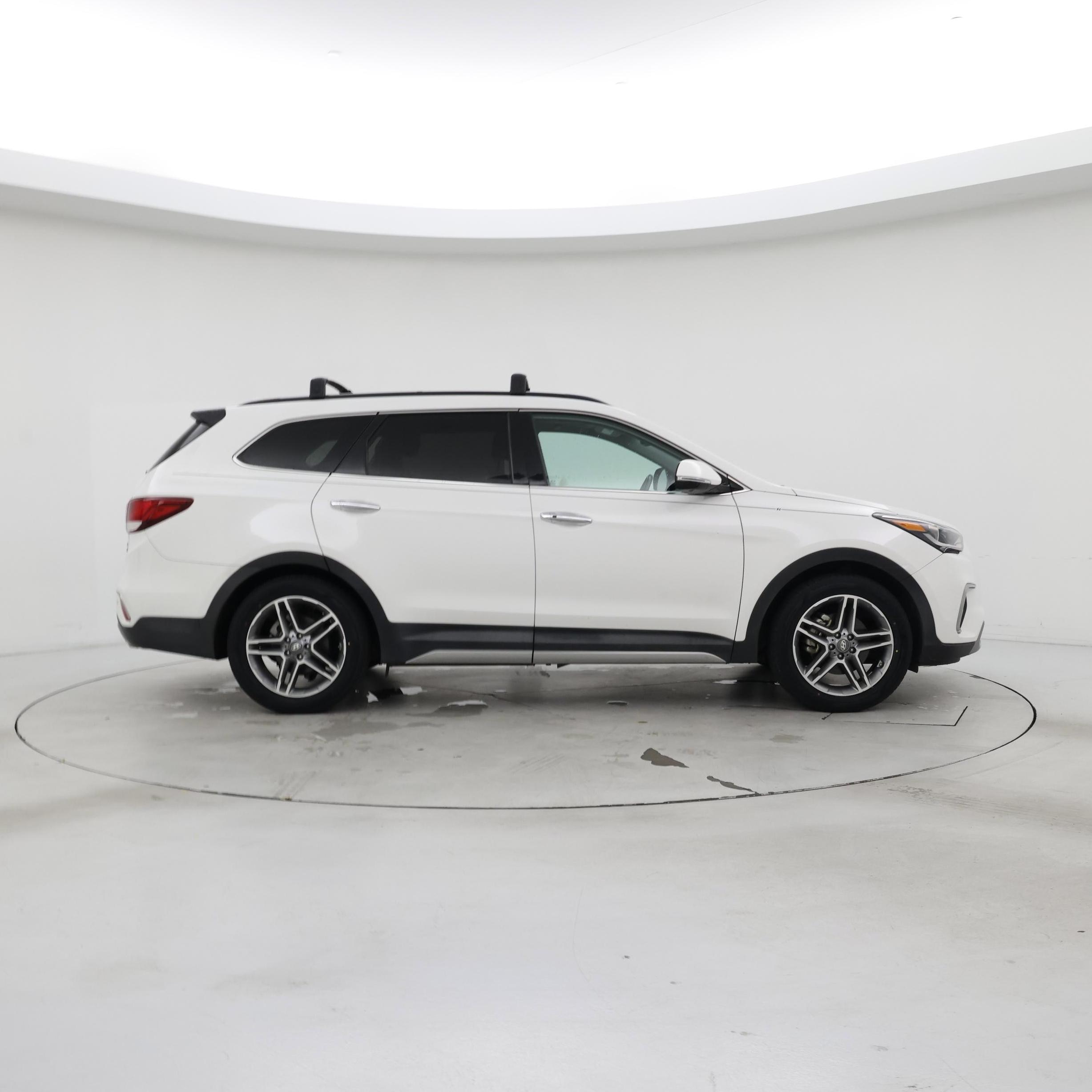 Thumbnail: 2019 Hyundai Santa Fe - 7