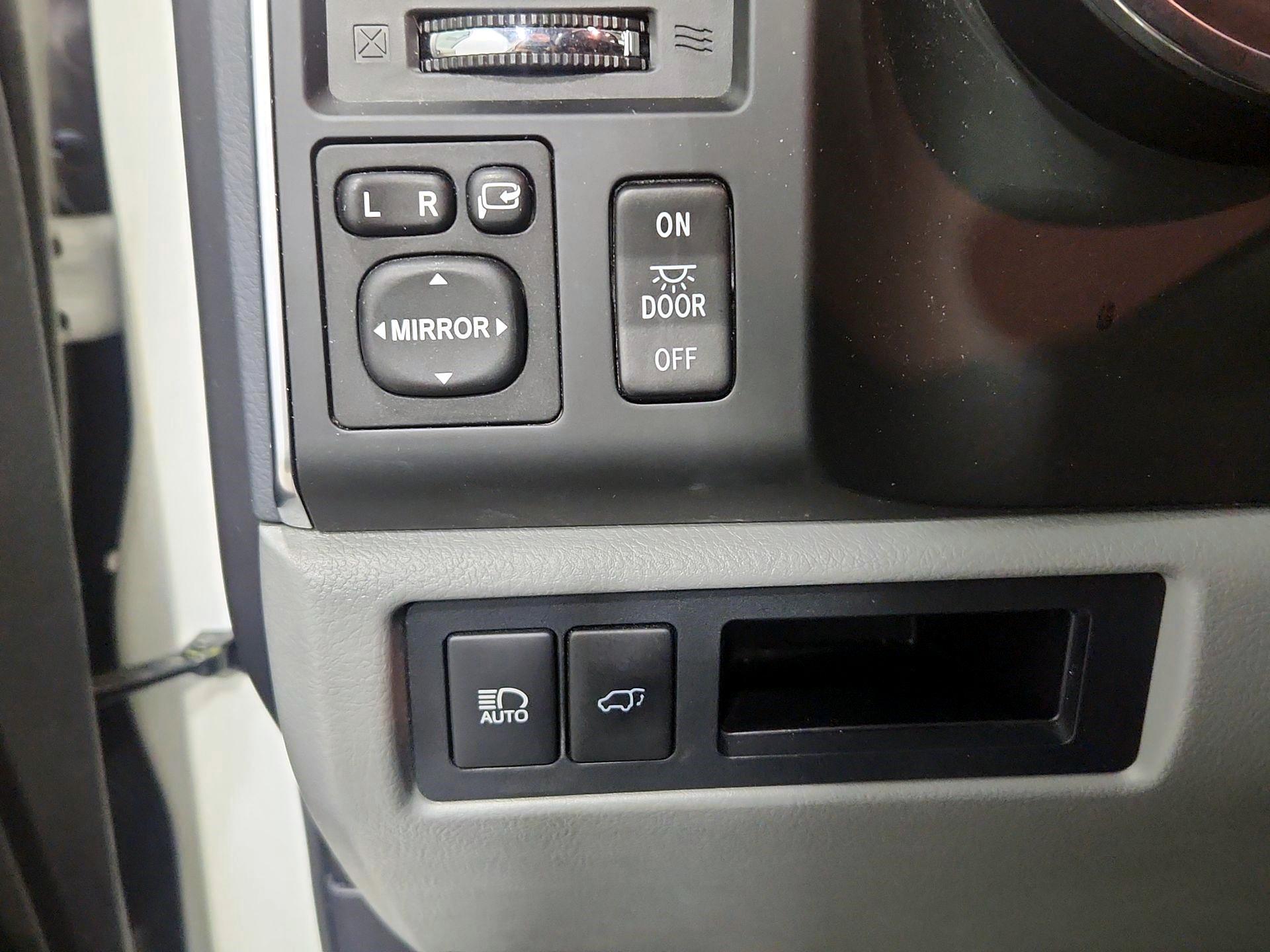 Thumbnail: 2021 Toyota Sequoia - 13
